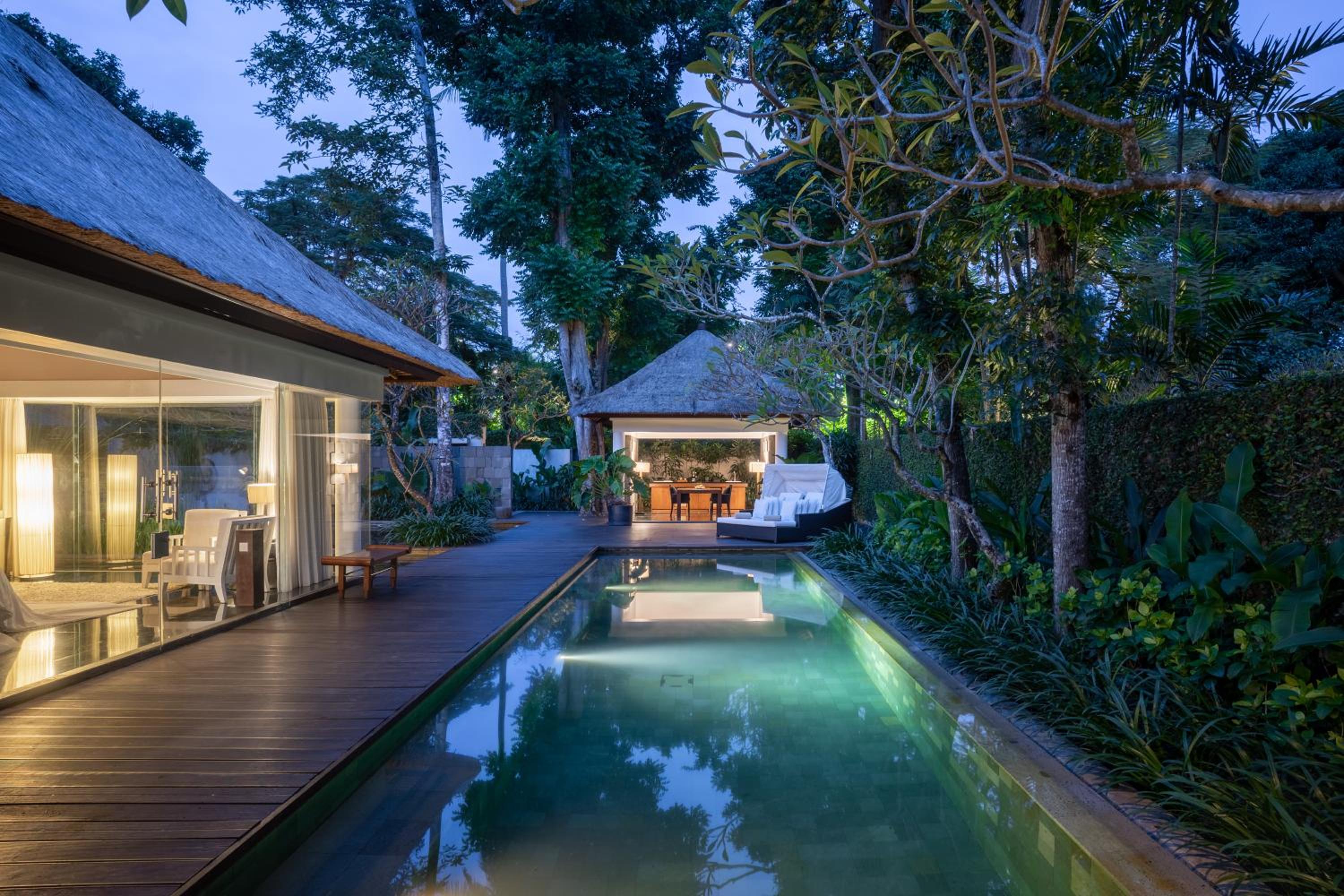 One-Bedroom Luxury Pool Villa with Free Airport Transfer - Photo 4