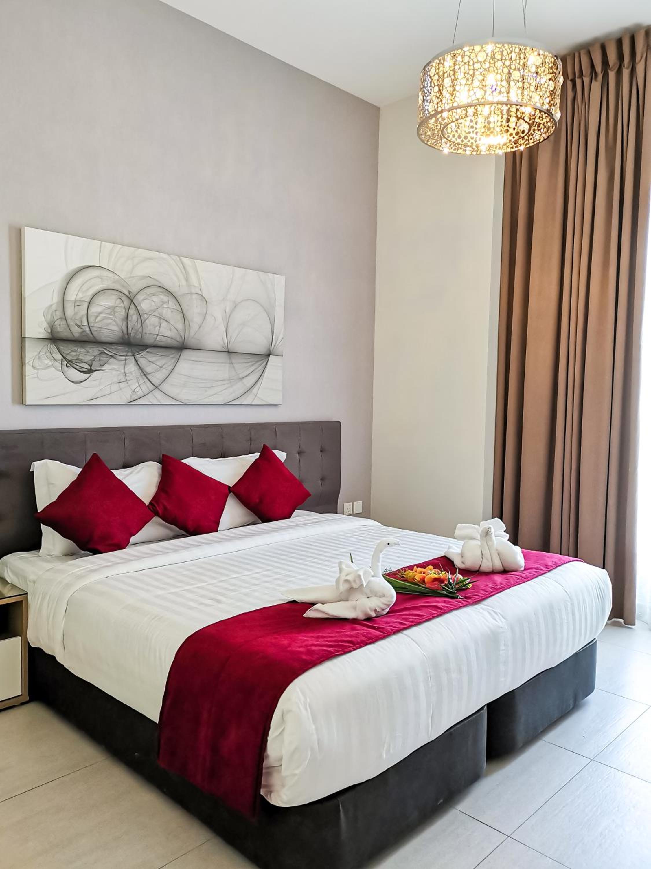 Two-Bedroom Suite - Photo 8