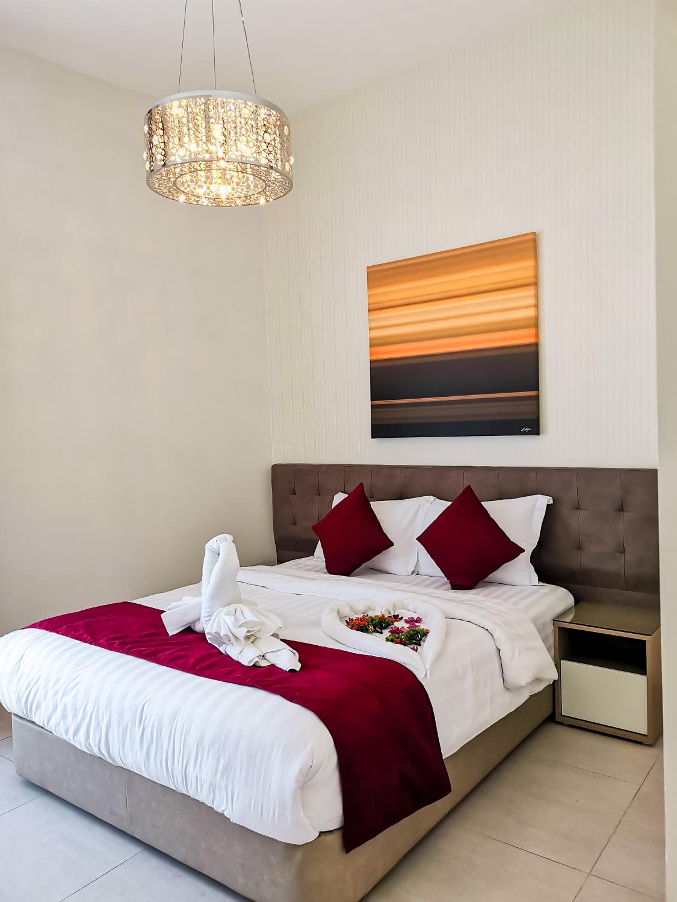 Two-Bedroom Suite - Photo 2
