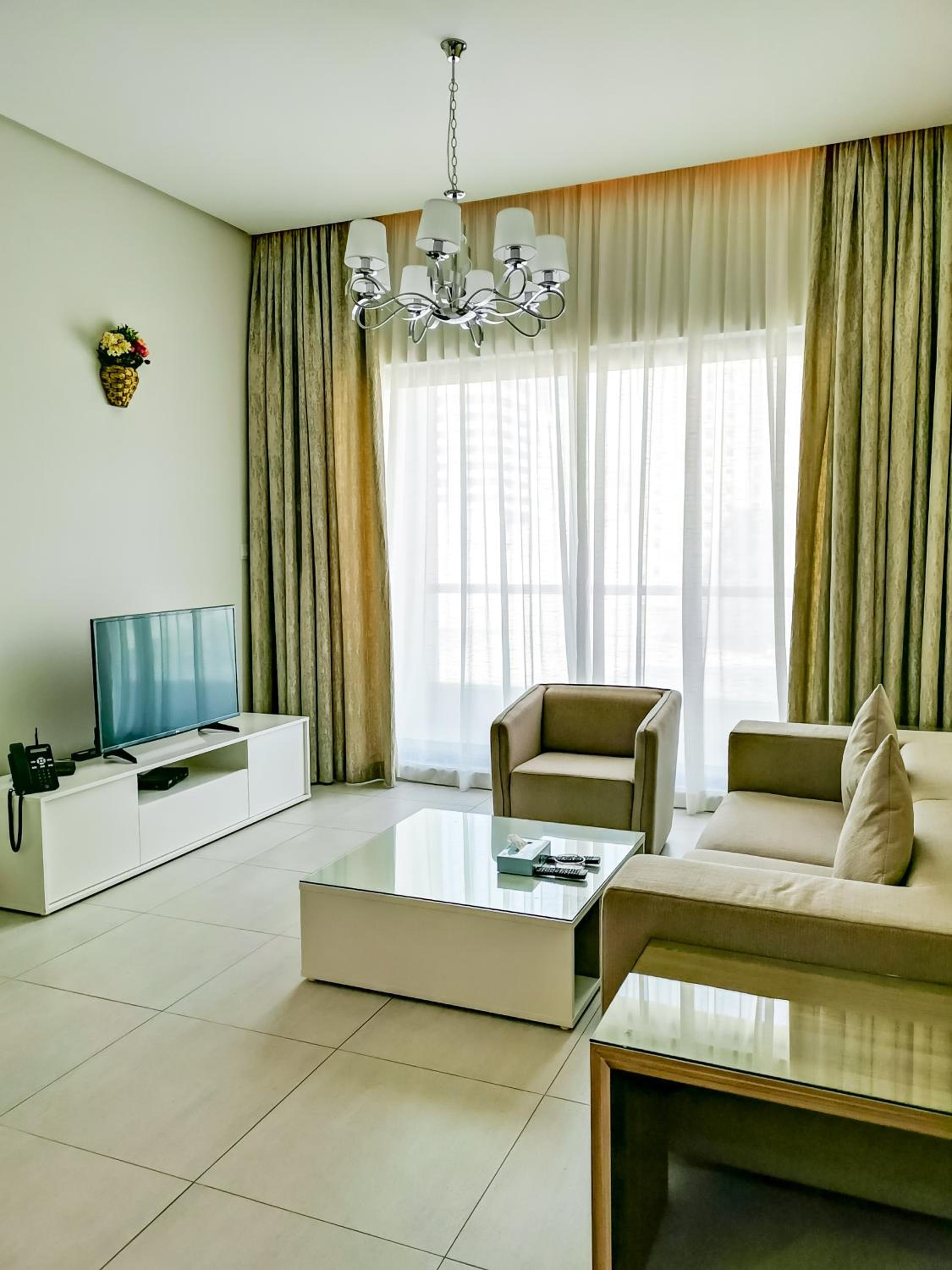 Two-Bedroom Suite - Photo 10