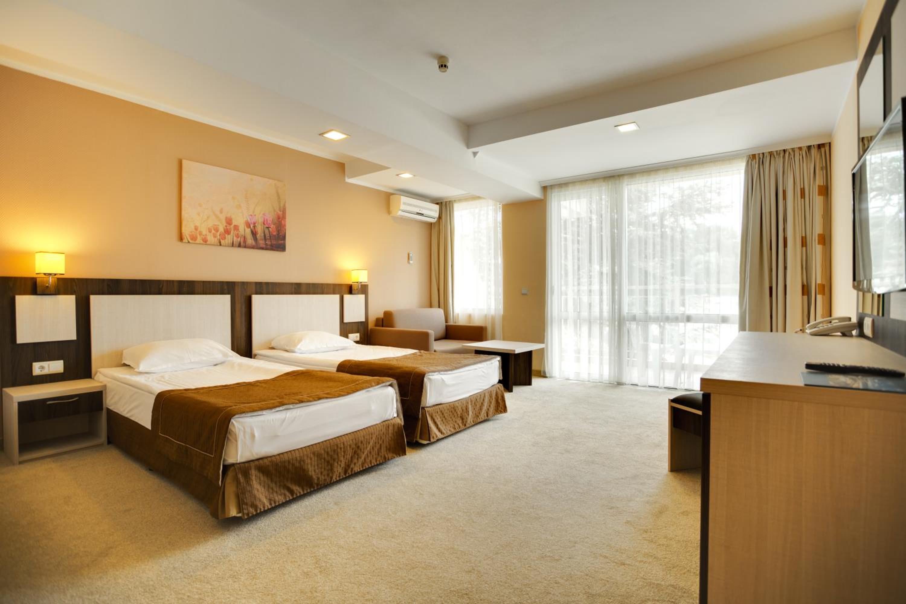 Single Room with Pool View