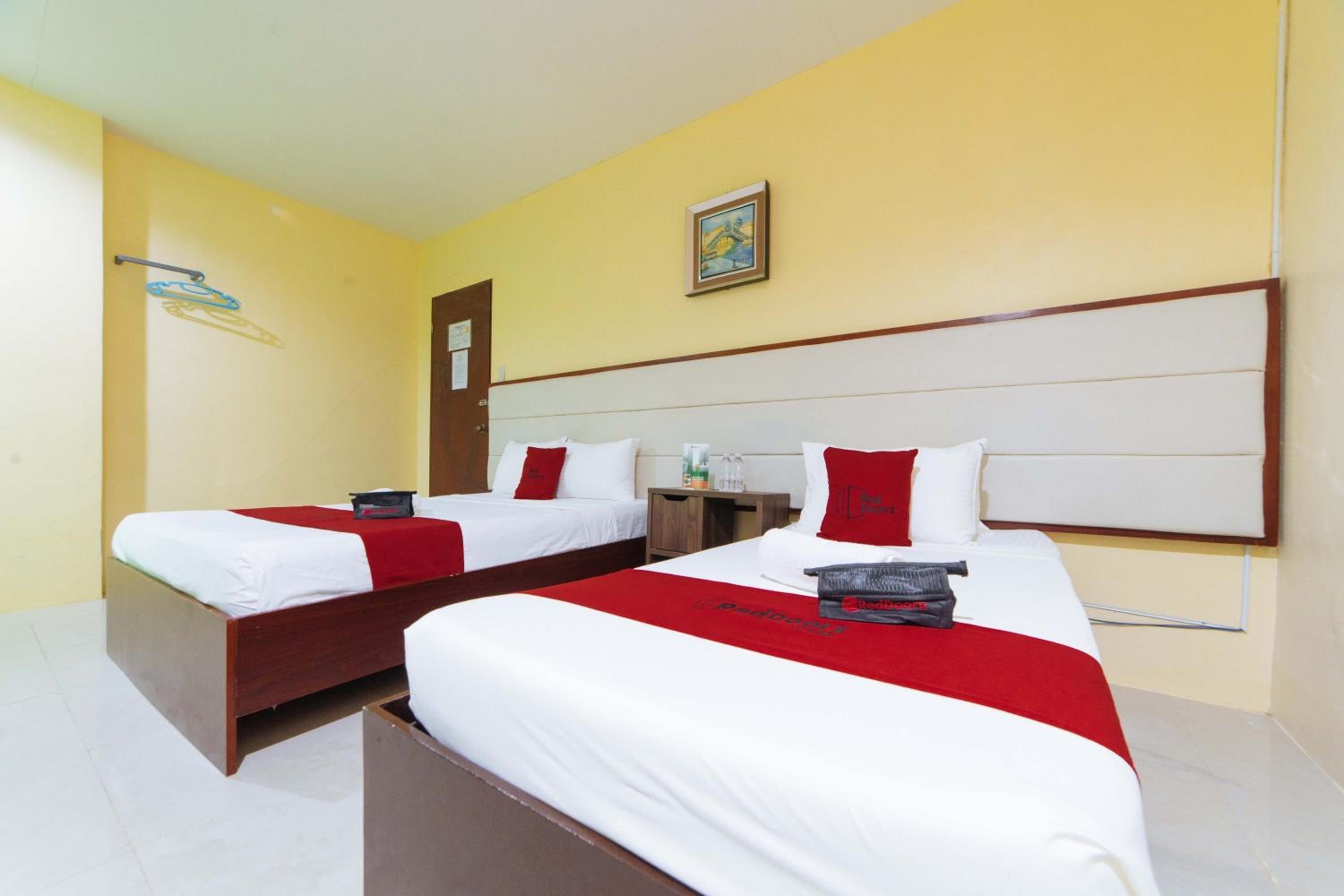 Triple Room - Photo 7