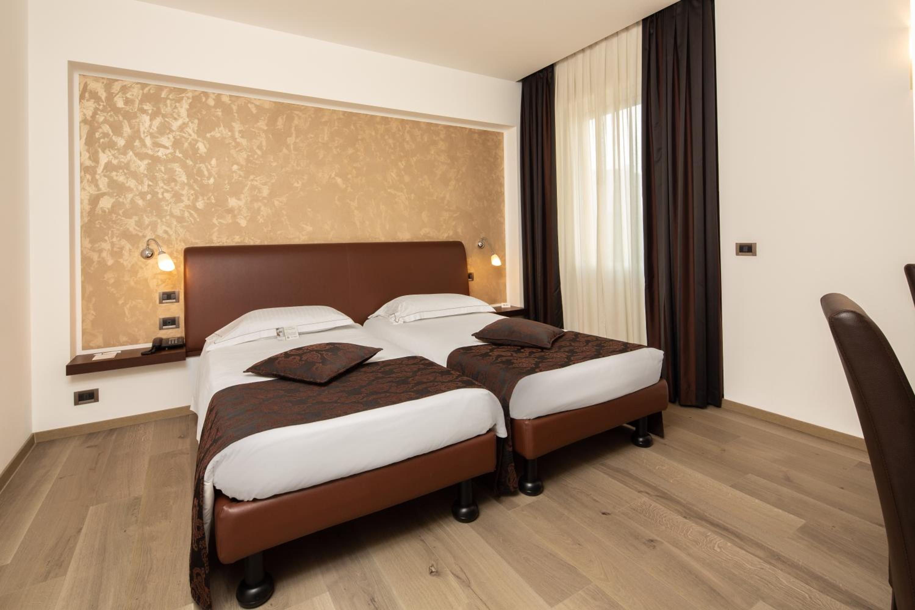 Comfort Twin Room - Non-Smoking - Photo 15