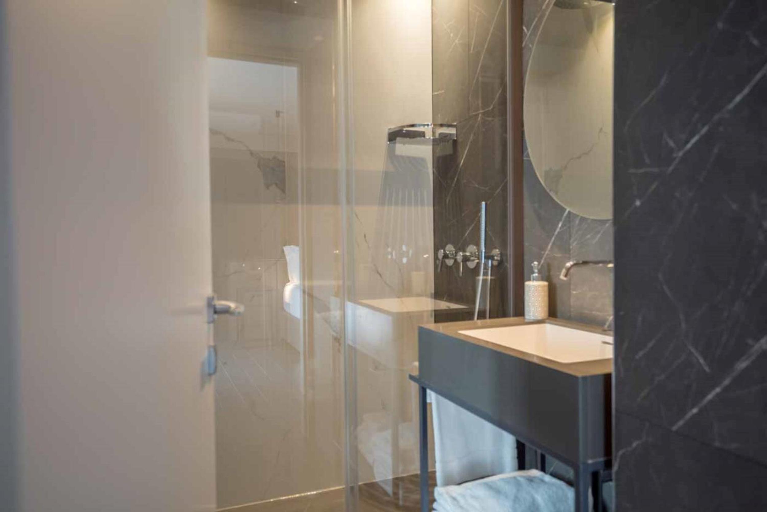 Studio Apartment photo 3