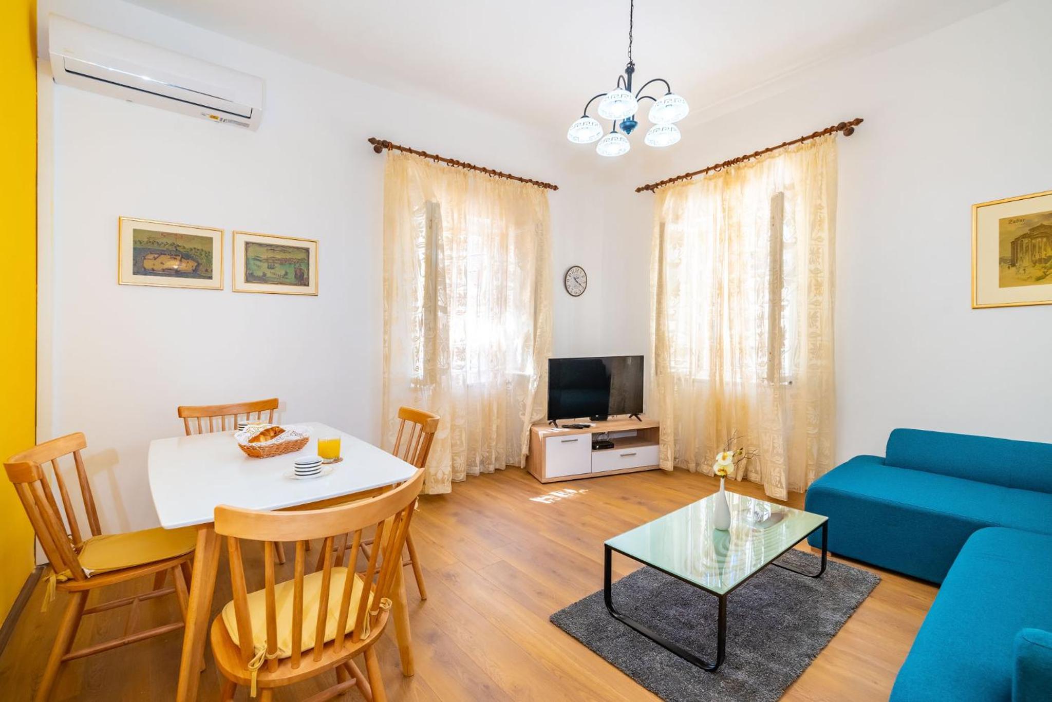 One-Bedroom Apartment - Photo 32