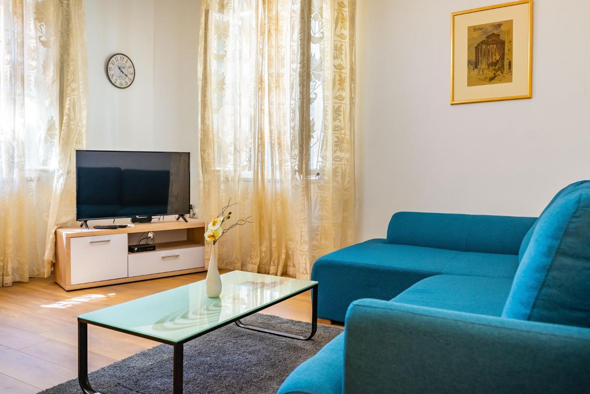 One-Bedroom Apartment - Photo 40