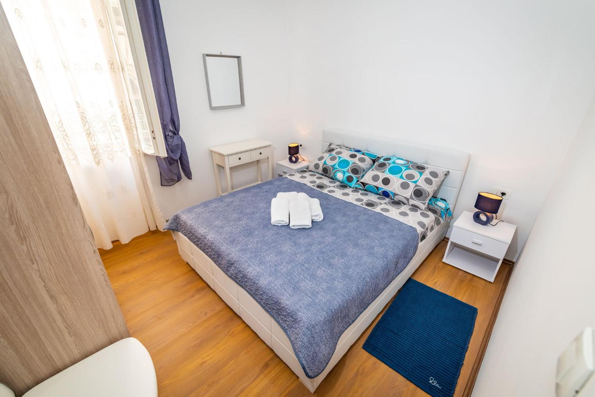 One-Bedroom Apartment - Photo 43