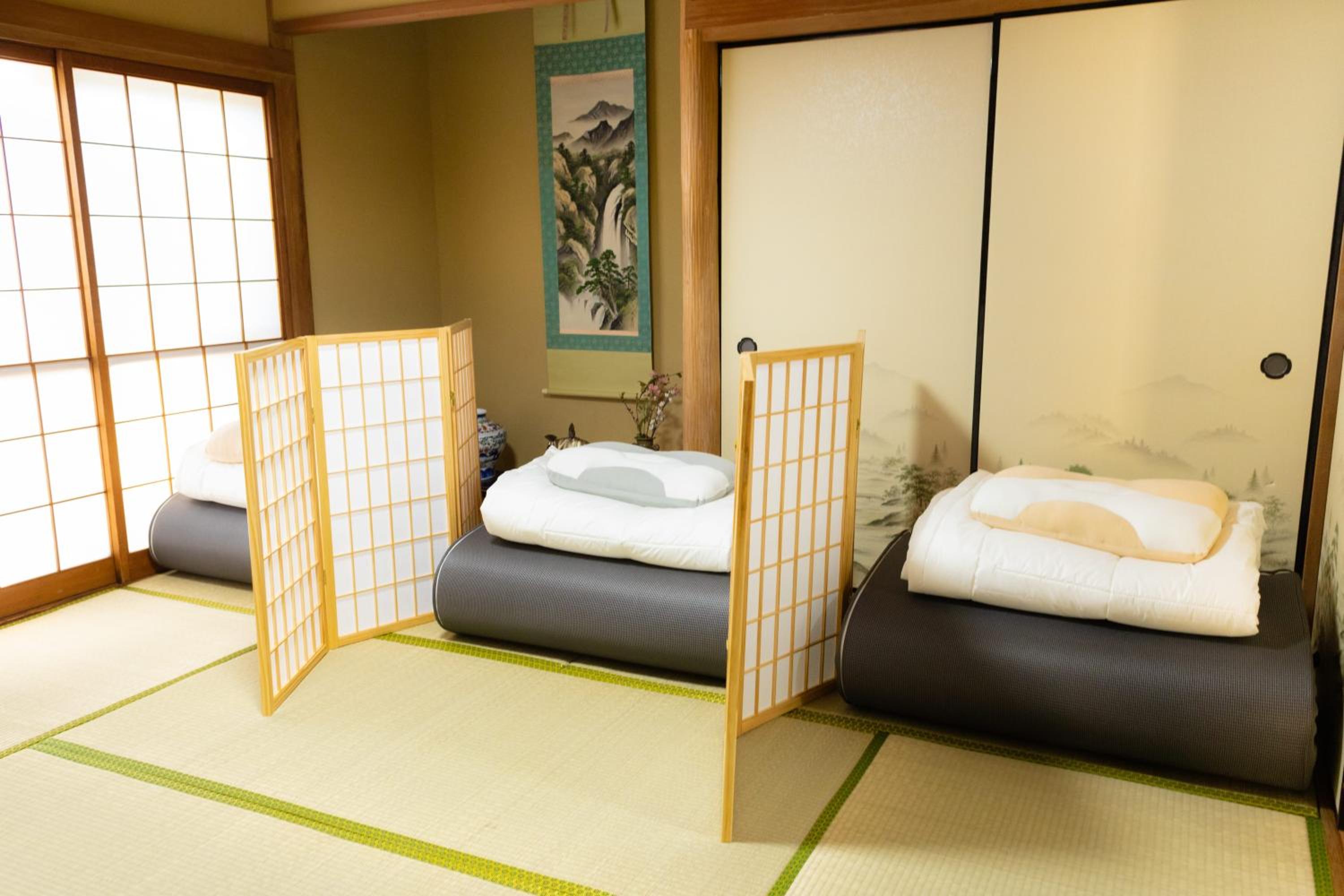 Single Futon in Male Dormitory Room