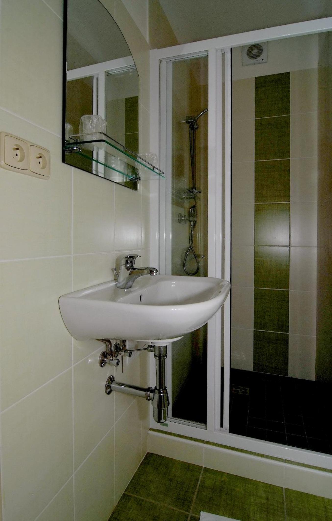 Deluxe Twin Room photo 3