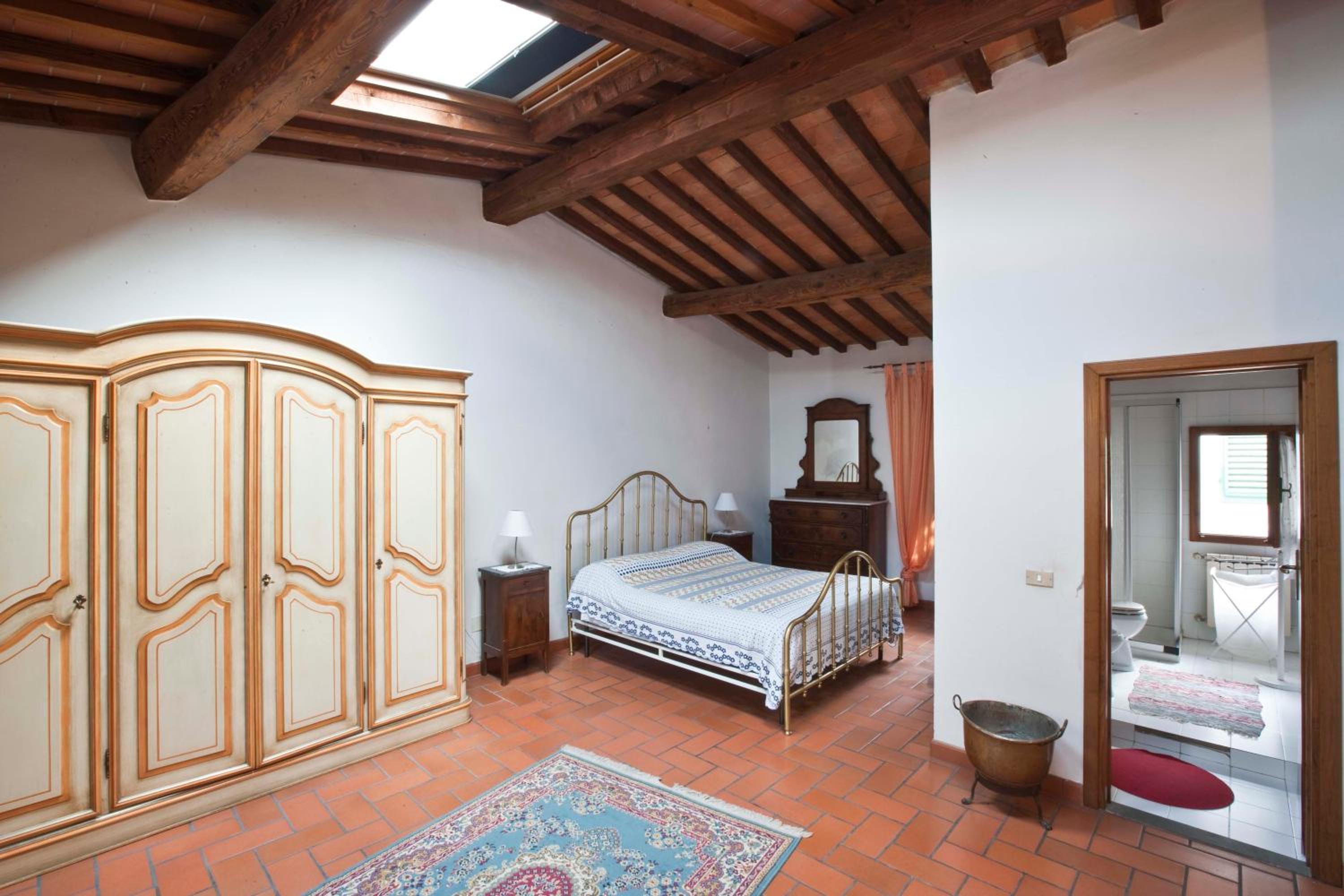 One-Bedroom Apartment (6 Adults)