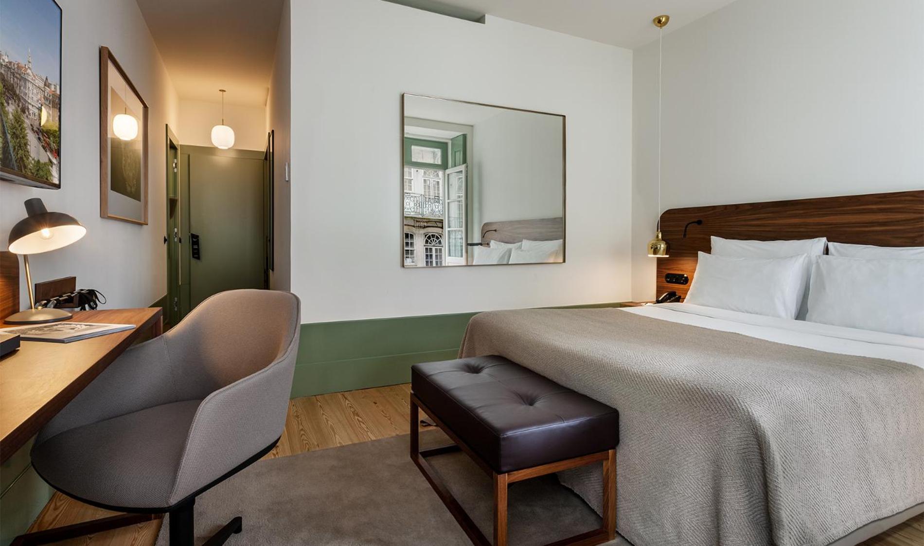Standard Double or Twin Room - Photo 6