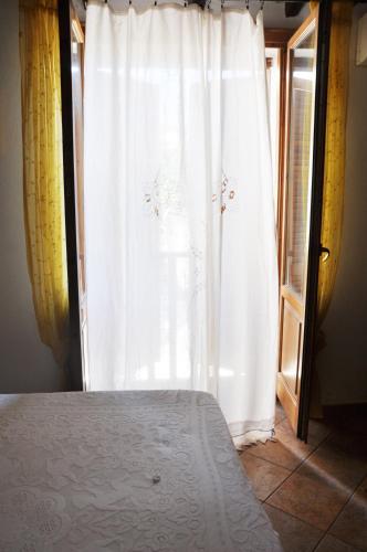 Double or Twin Room with Private Bathroom photo 2
