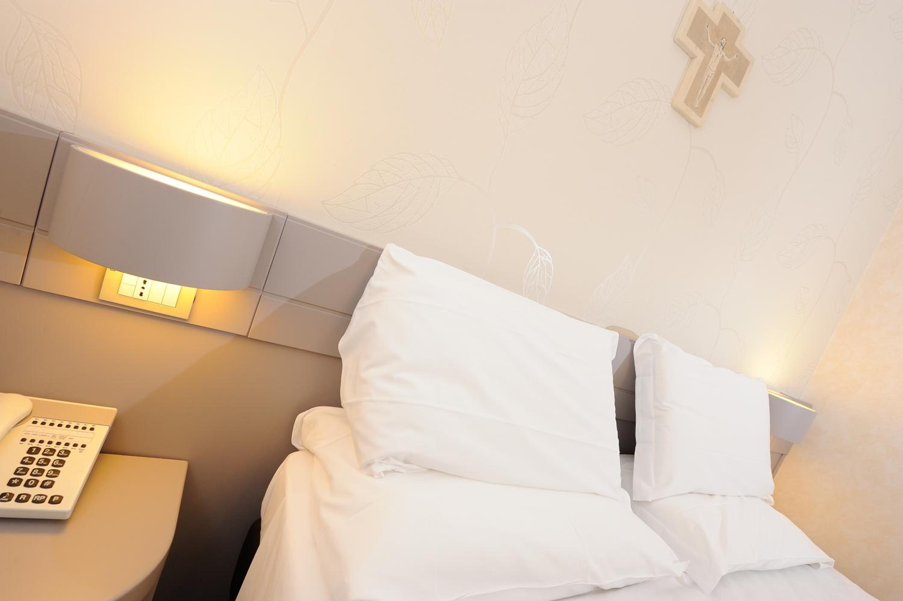 Superior Double or Twin Room with Balcony - Photo 1