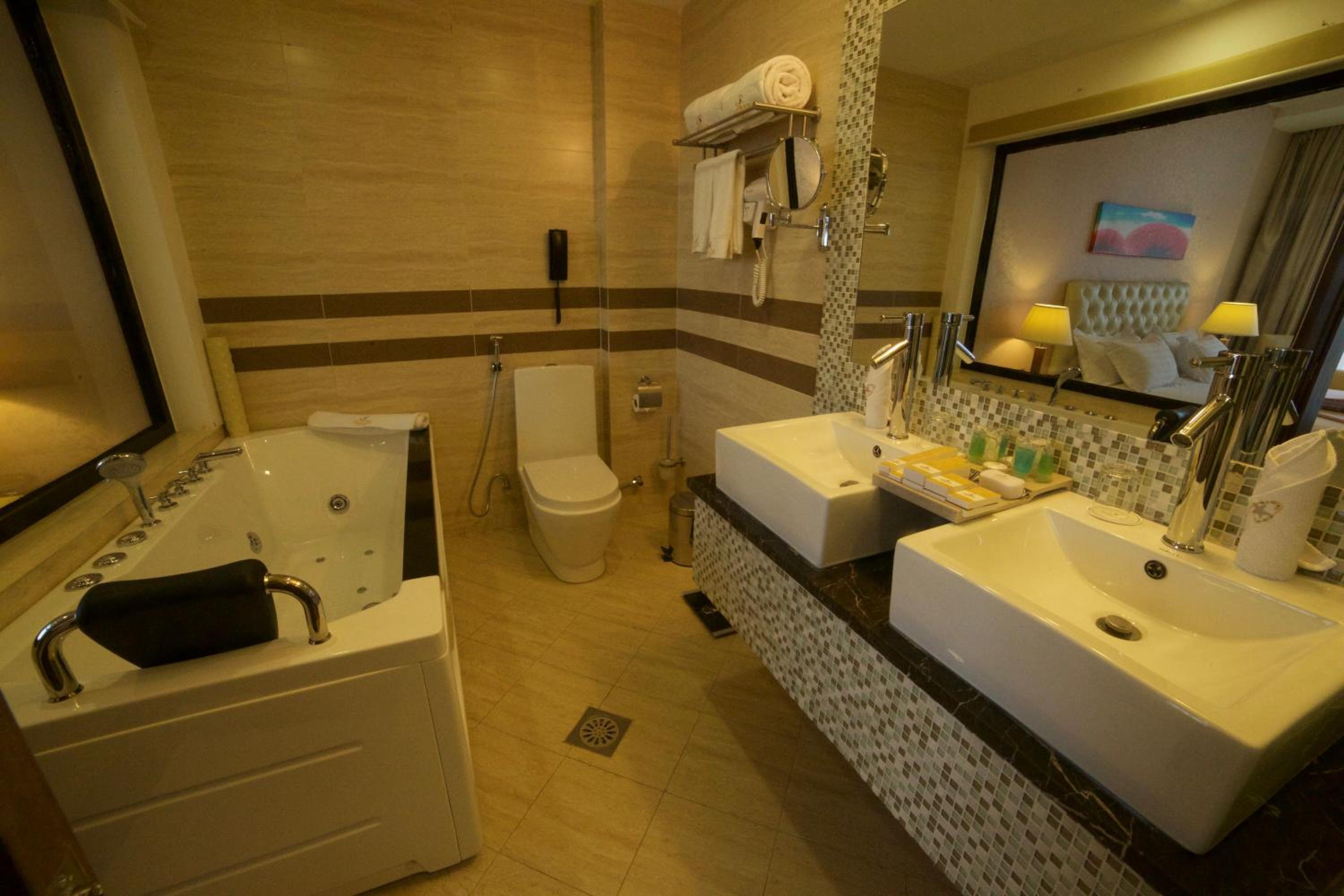 Presidential Suite photo 3