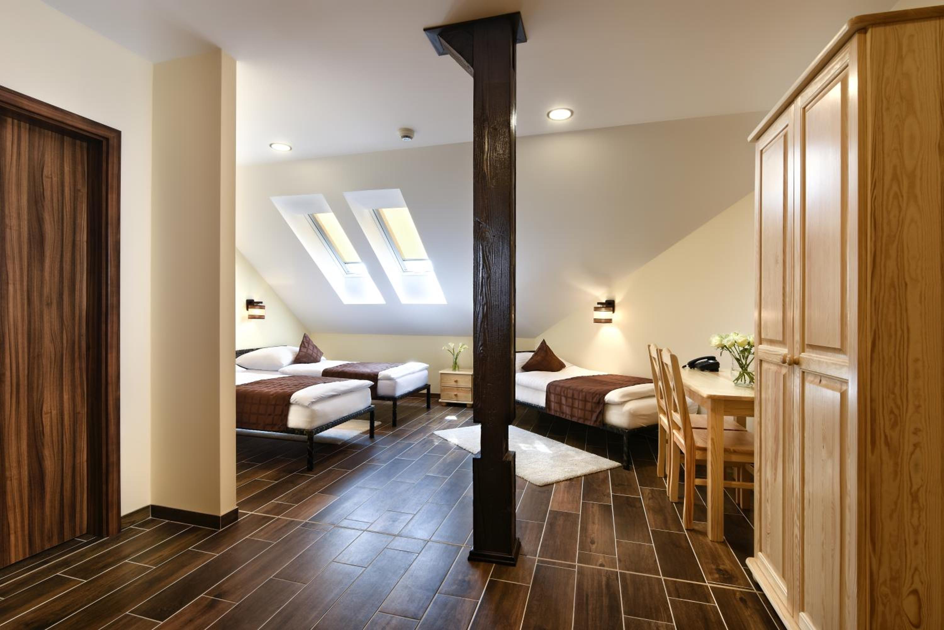 Standard Triple Room - Photo 2