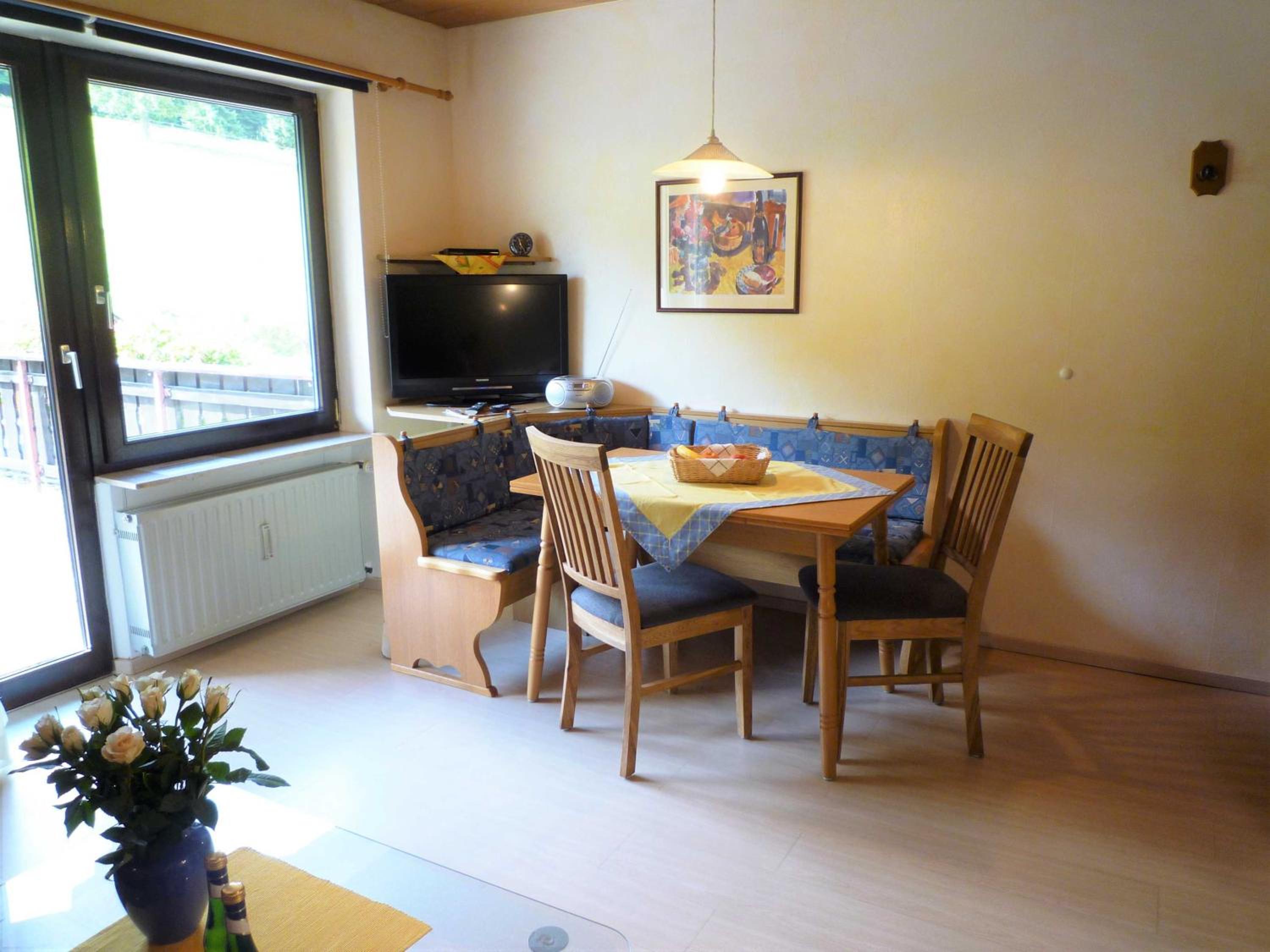 One-Bedroom Apartment with Balcony photo 2