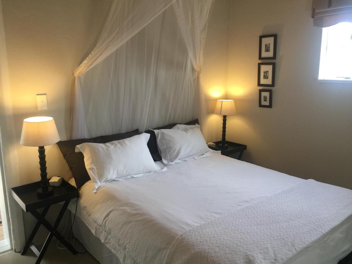 Deluxe King Suite photo 2