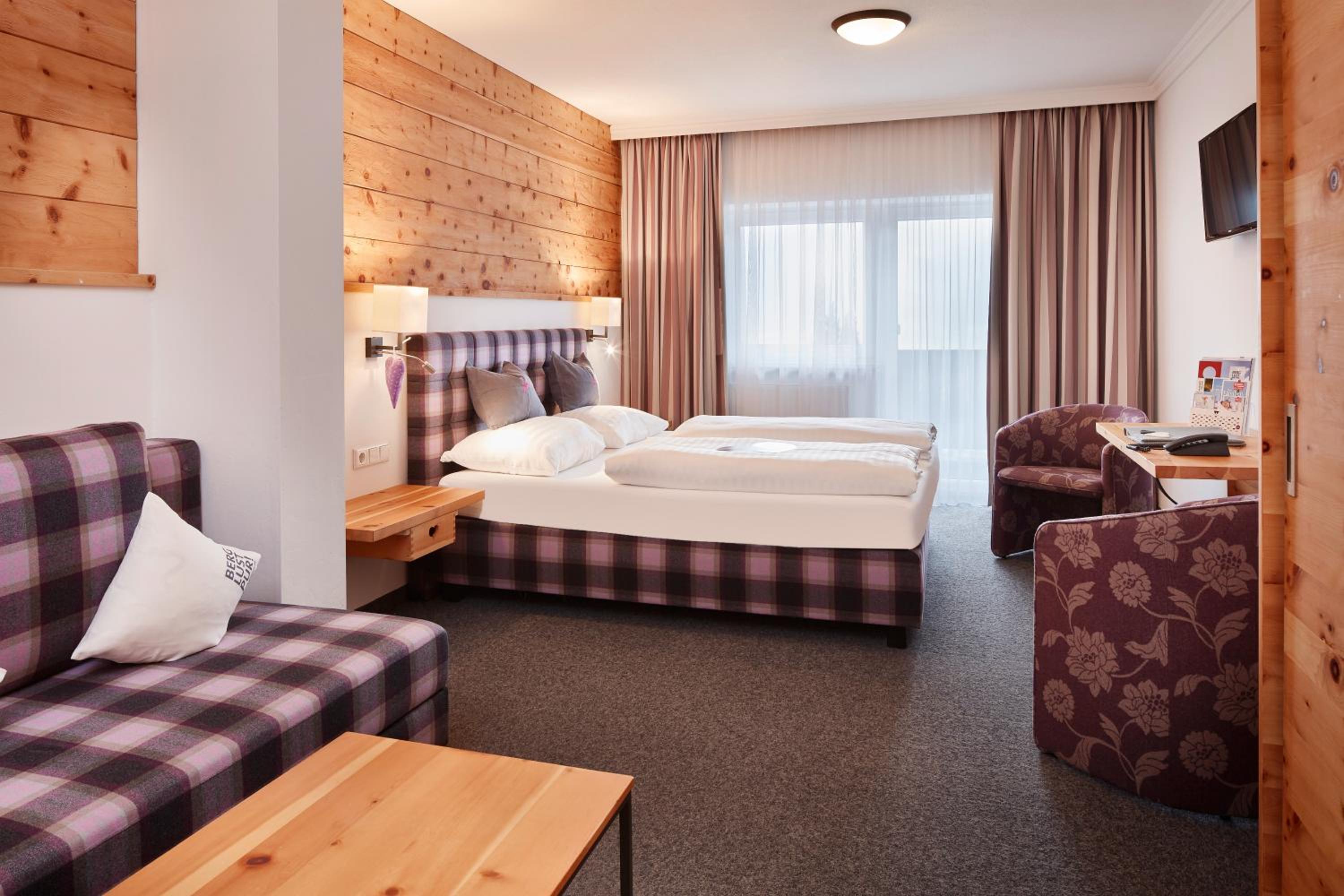 Comfort Triple Room