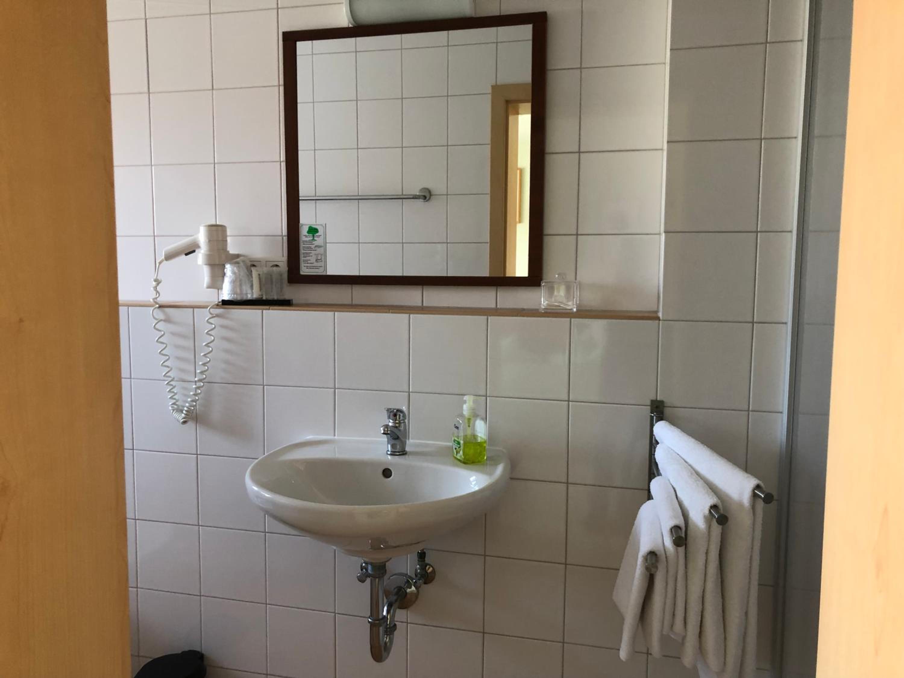 Single Room photo 3