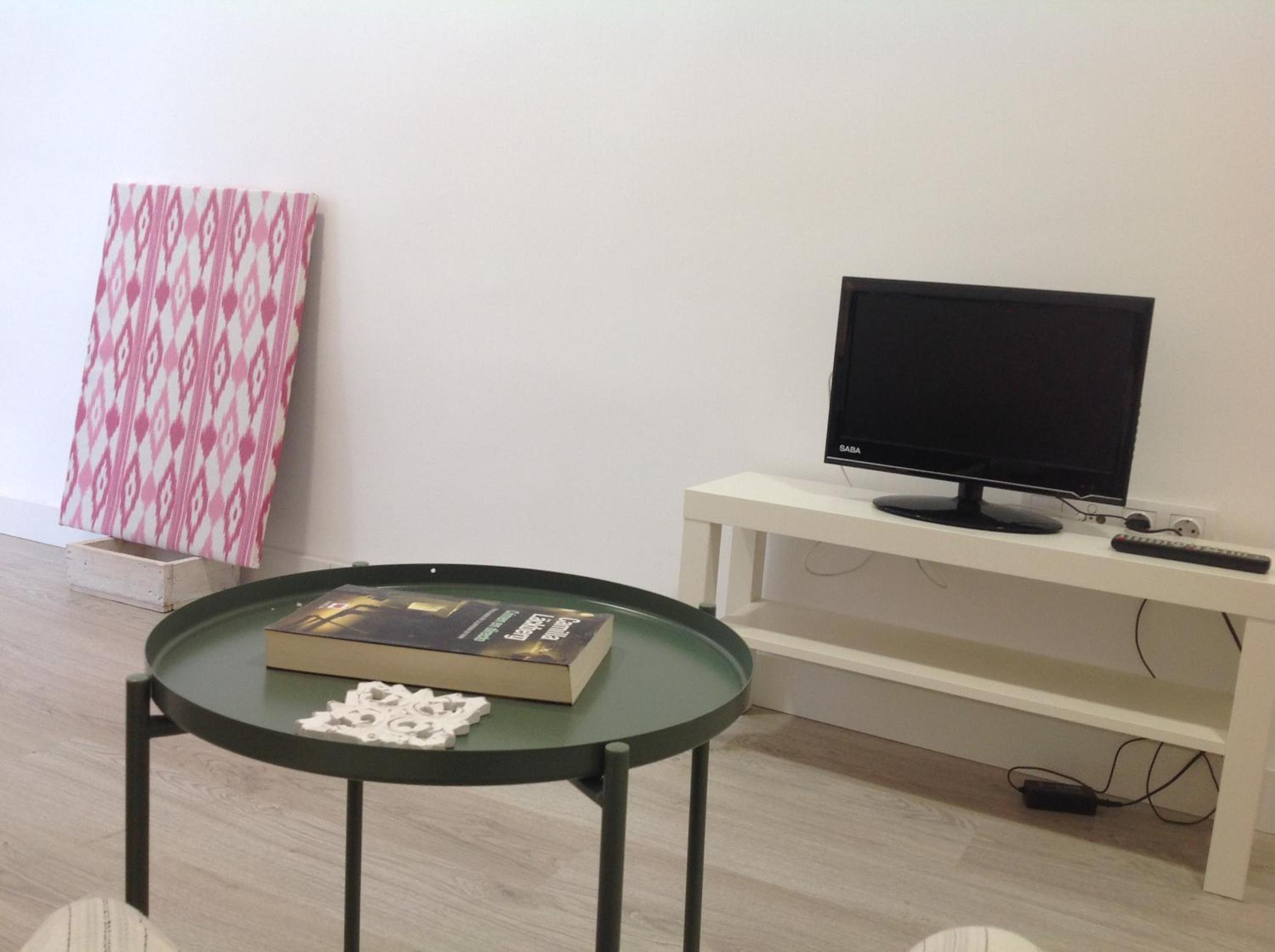 Three-Bedroom Apartment - Photo 3