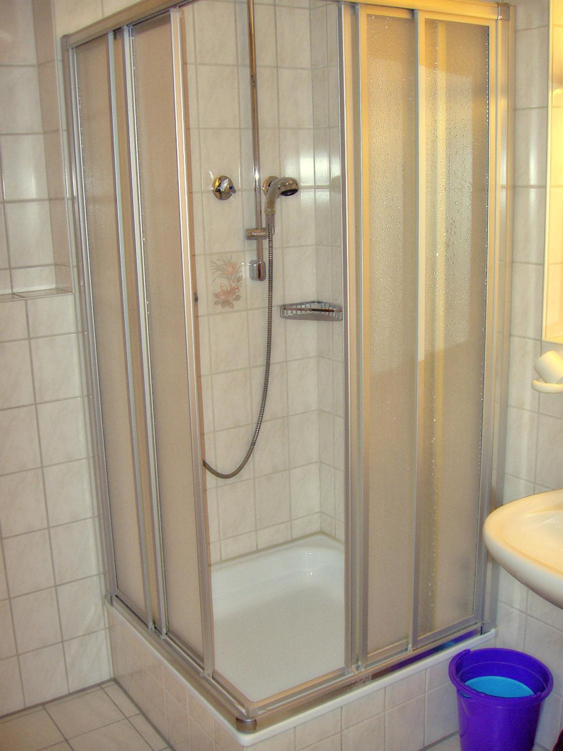 Studio Apartment with South-Facing Balcony photo 3