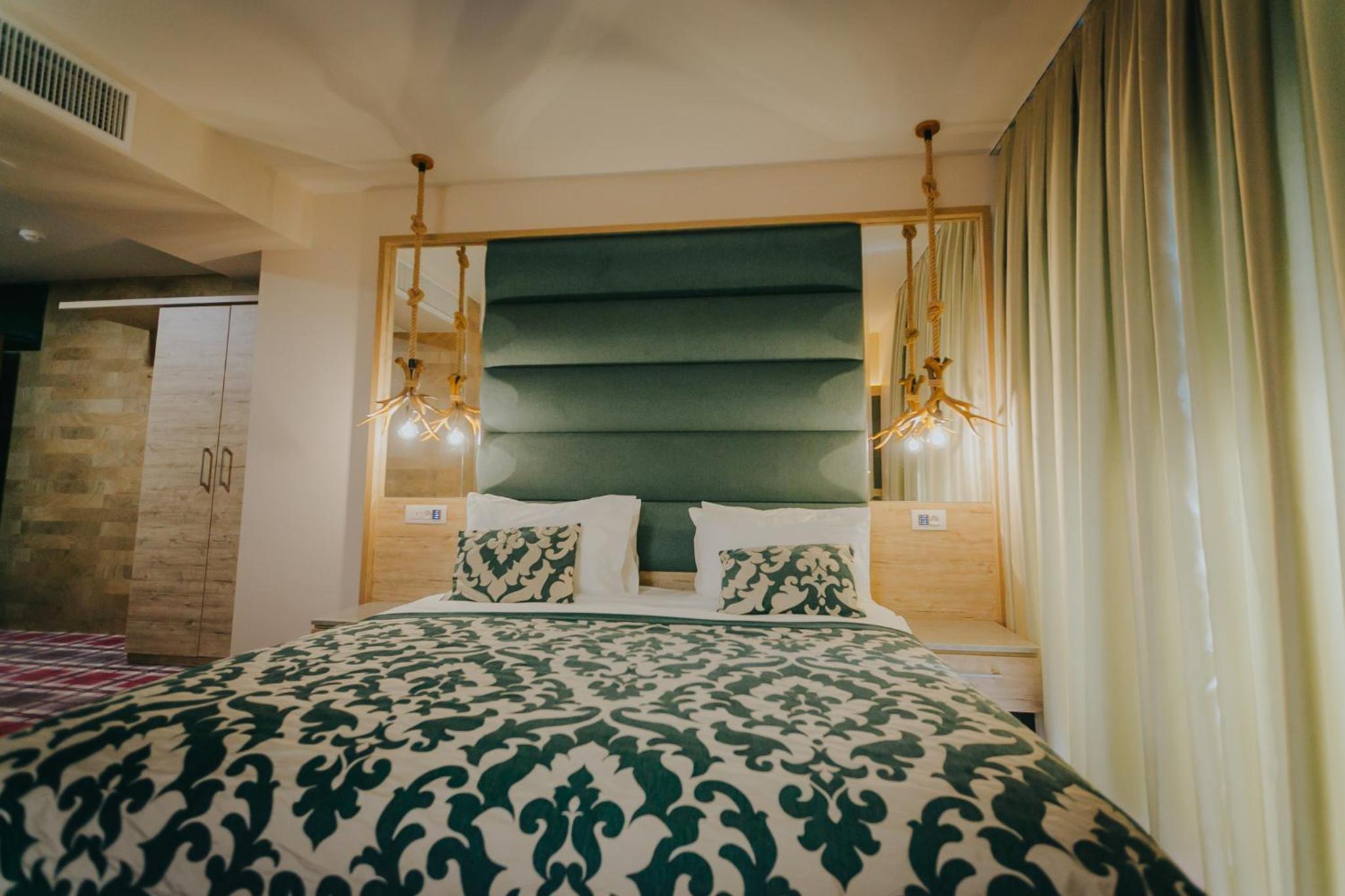 Double Room - Photo 3