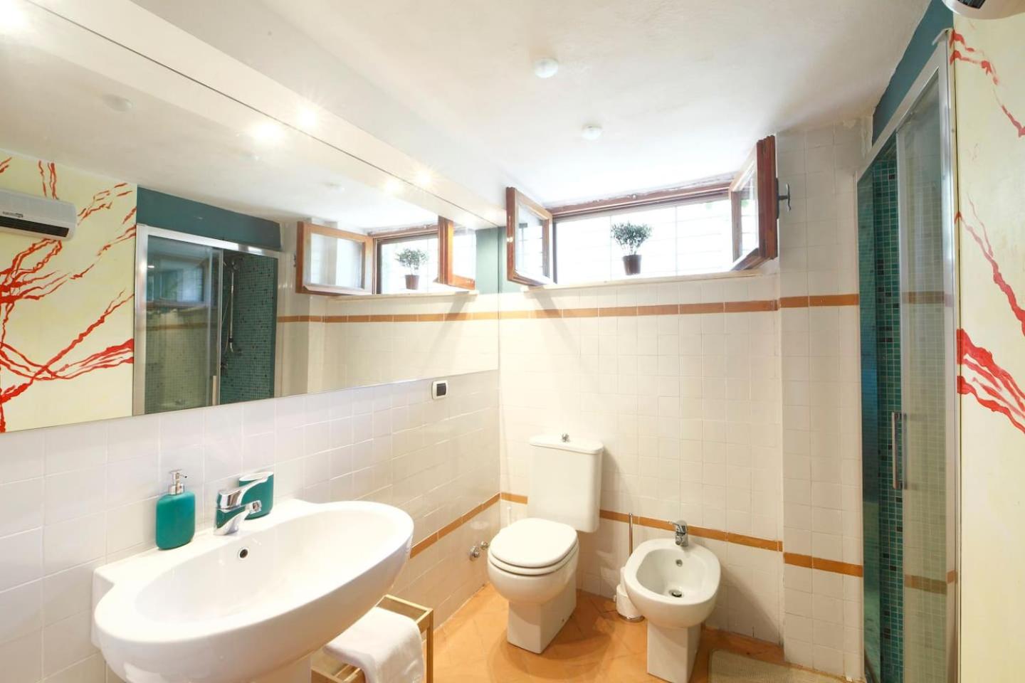 One-Bedroom House - Photo 7