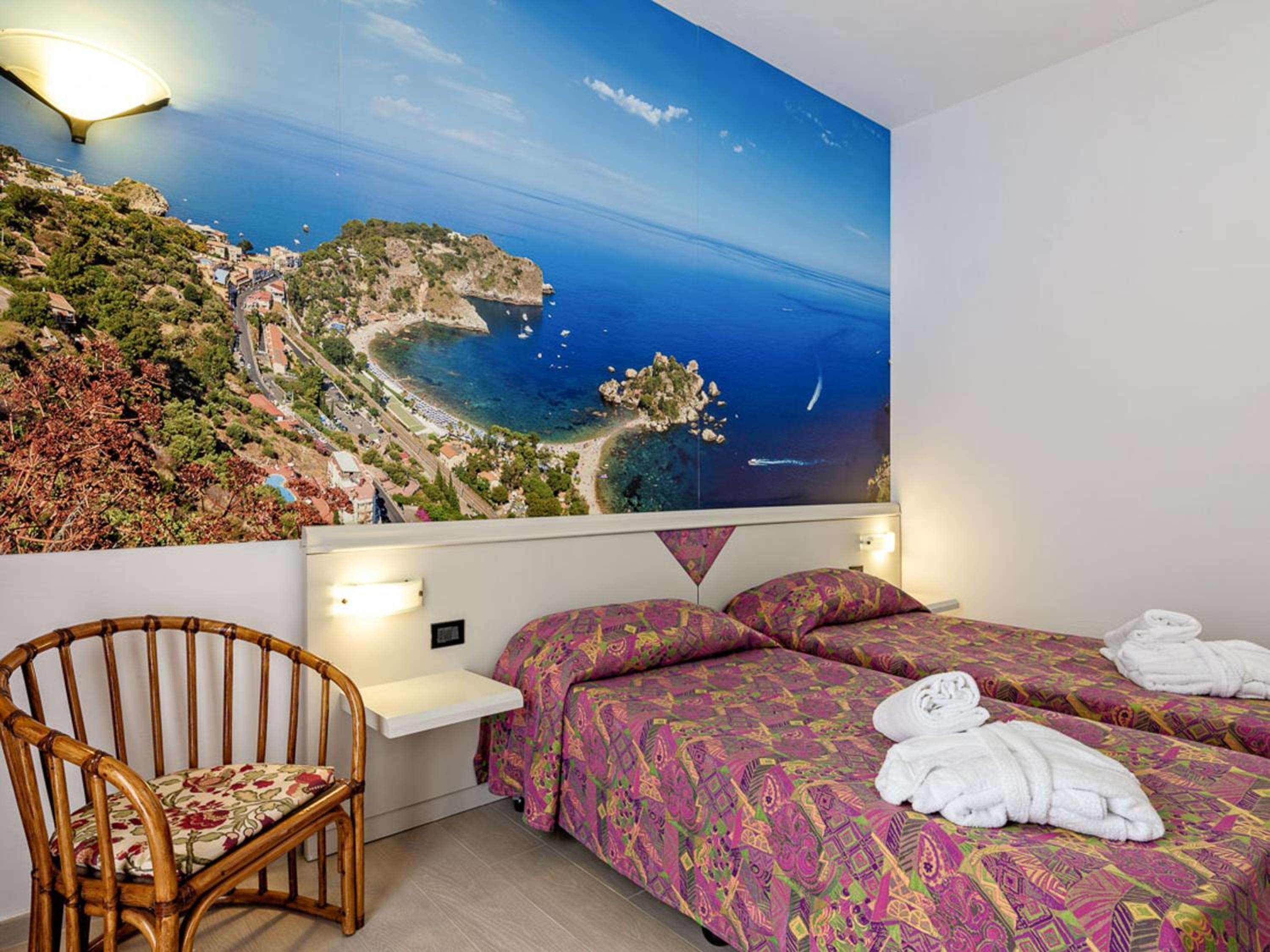 Standard Double/Twin Room - Photo 11