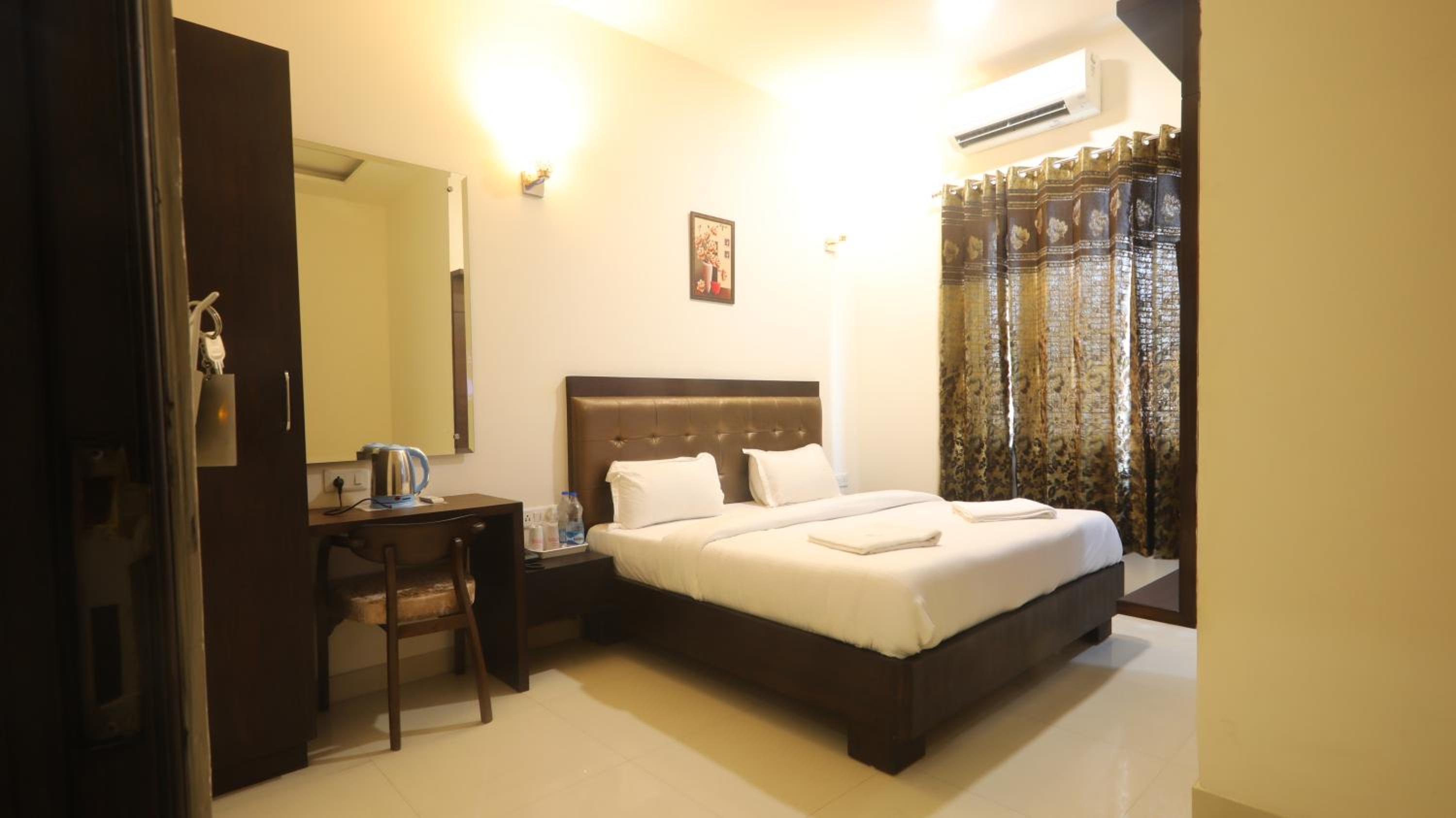 Superior King Room