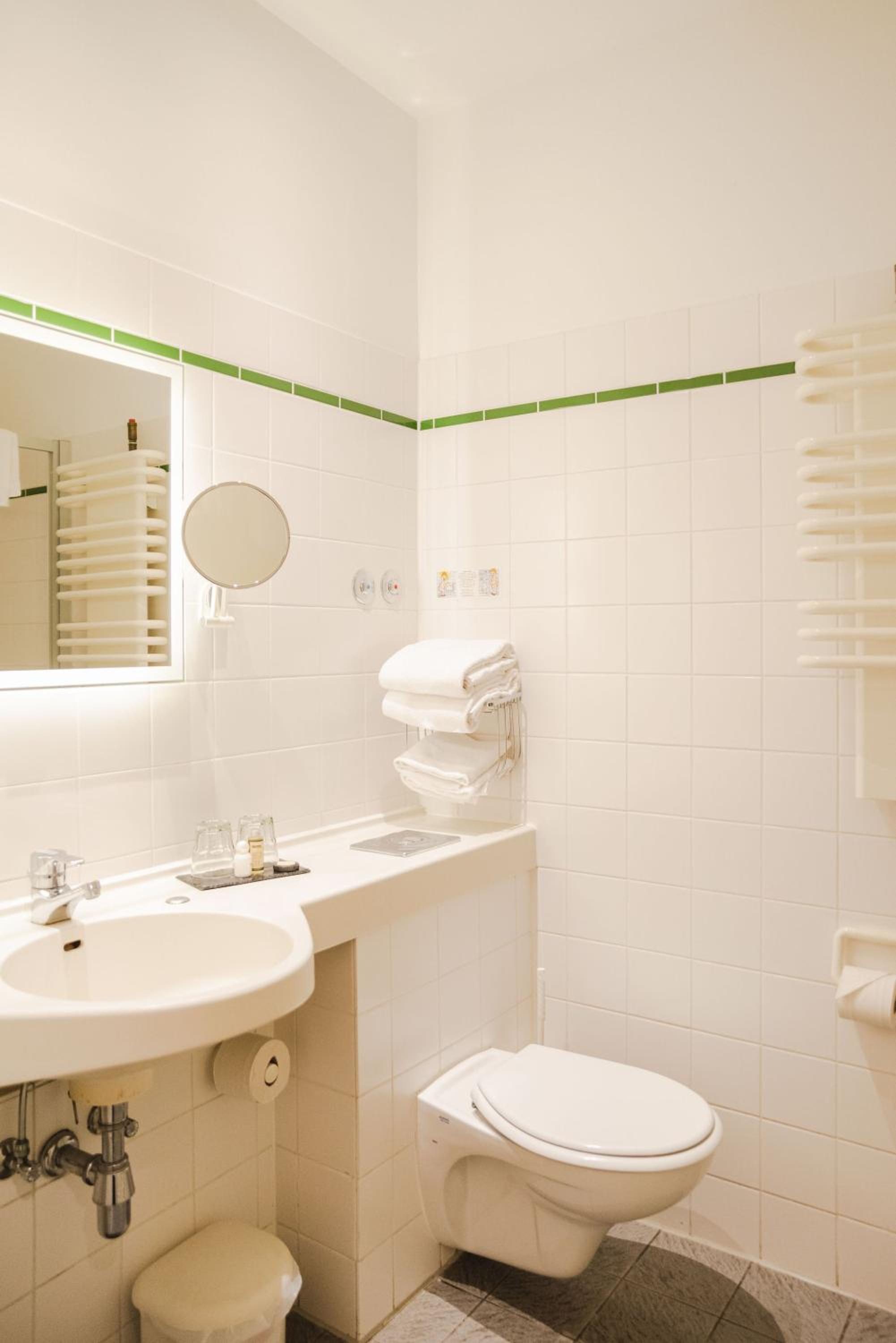 One-Bedroom Suite photo 2