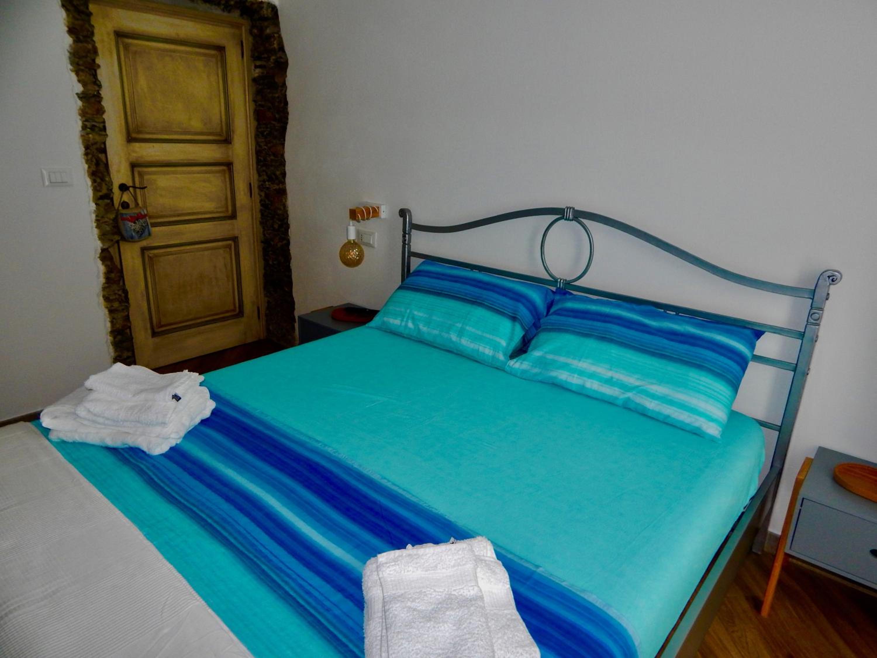 Deluxe Double Room with Balcony and Sea View - Photo 14