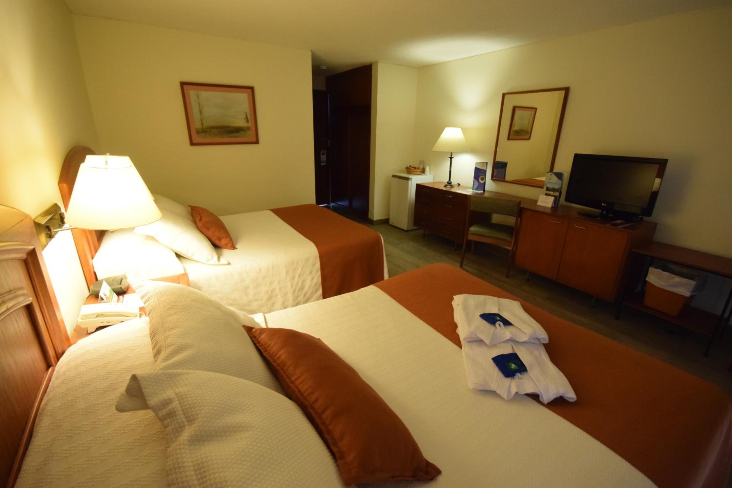 Standard Double or Twin Room photo 1