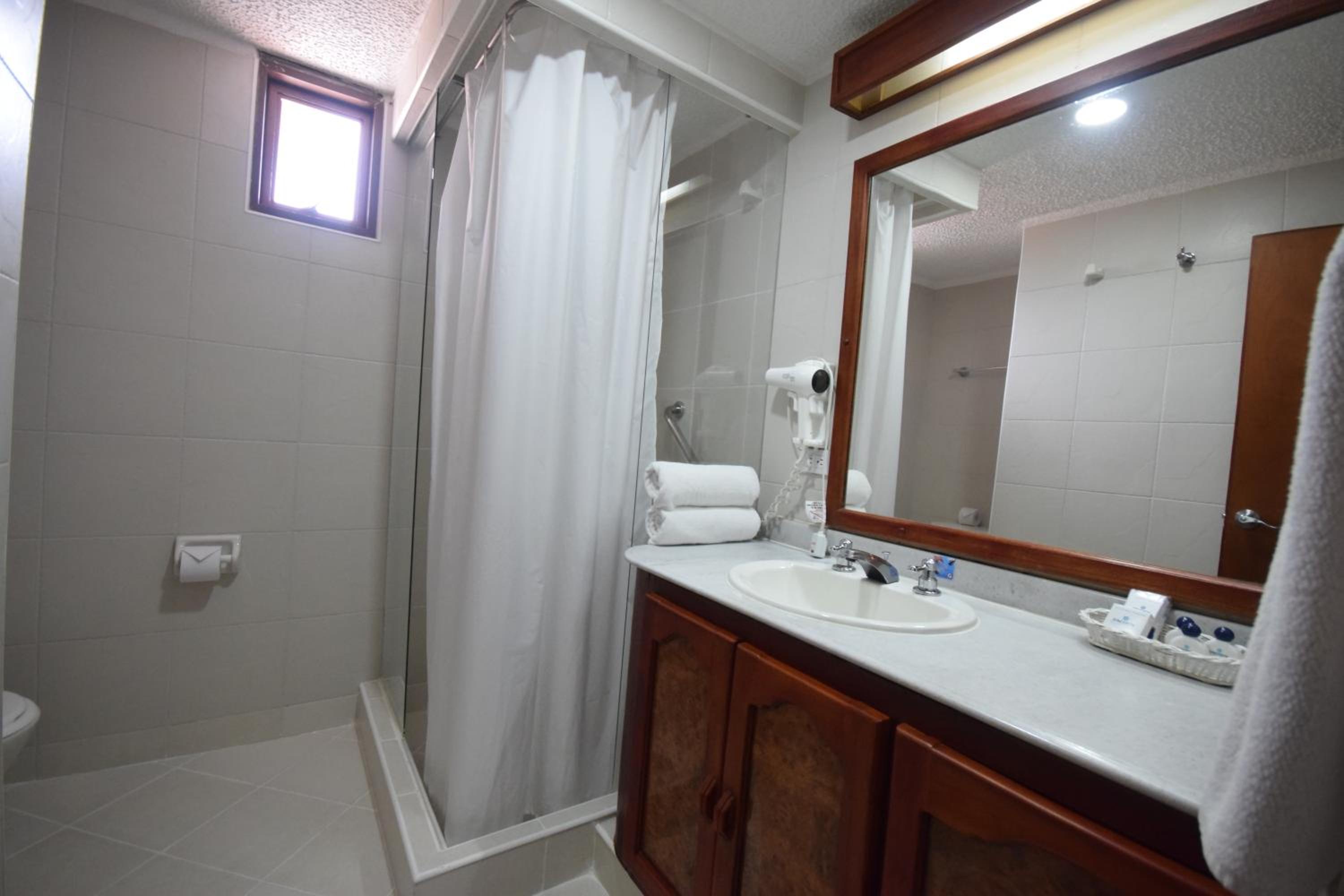 Standard Double or Twin Room photo 3