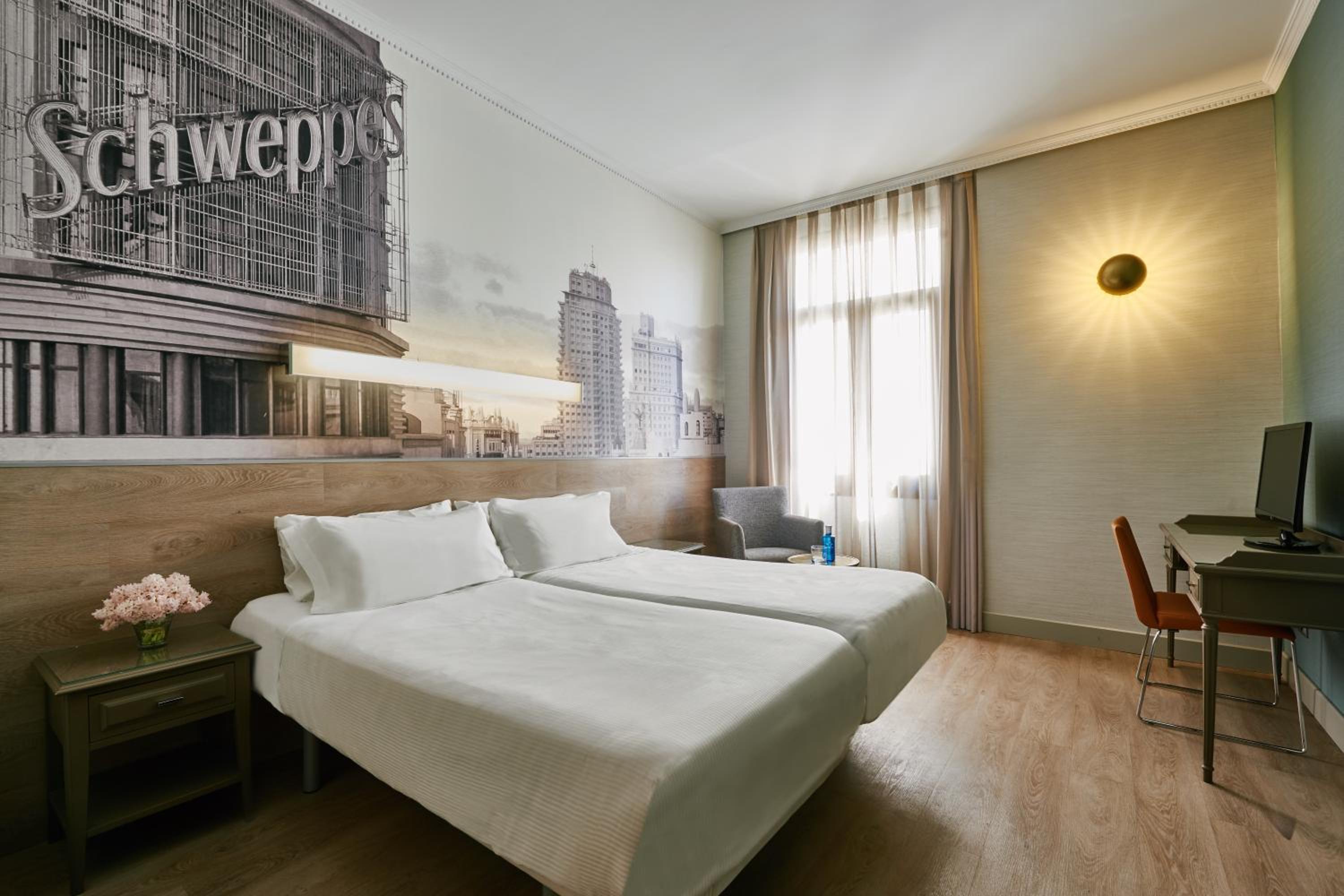 Double or Twin Room - Photo 9