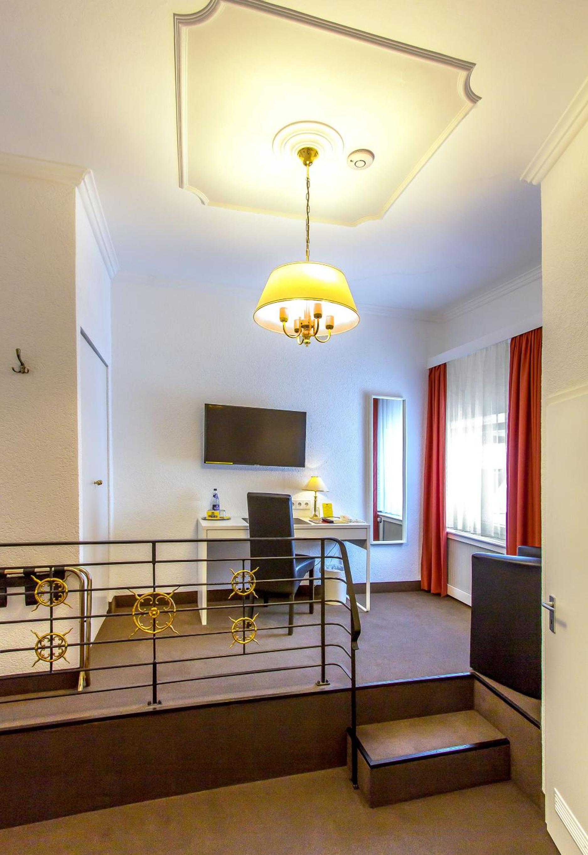 Standard Double Room - Photo 5