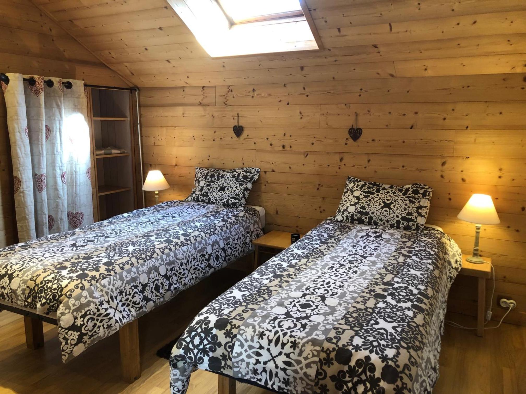 Double or Twin Room with Bathroom photo 2