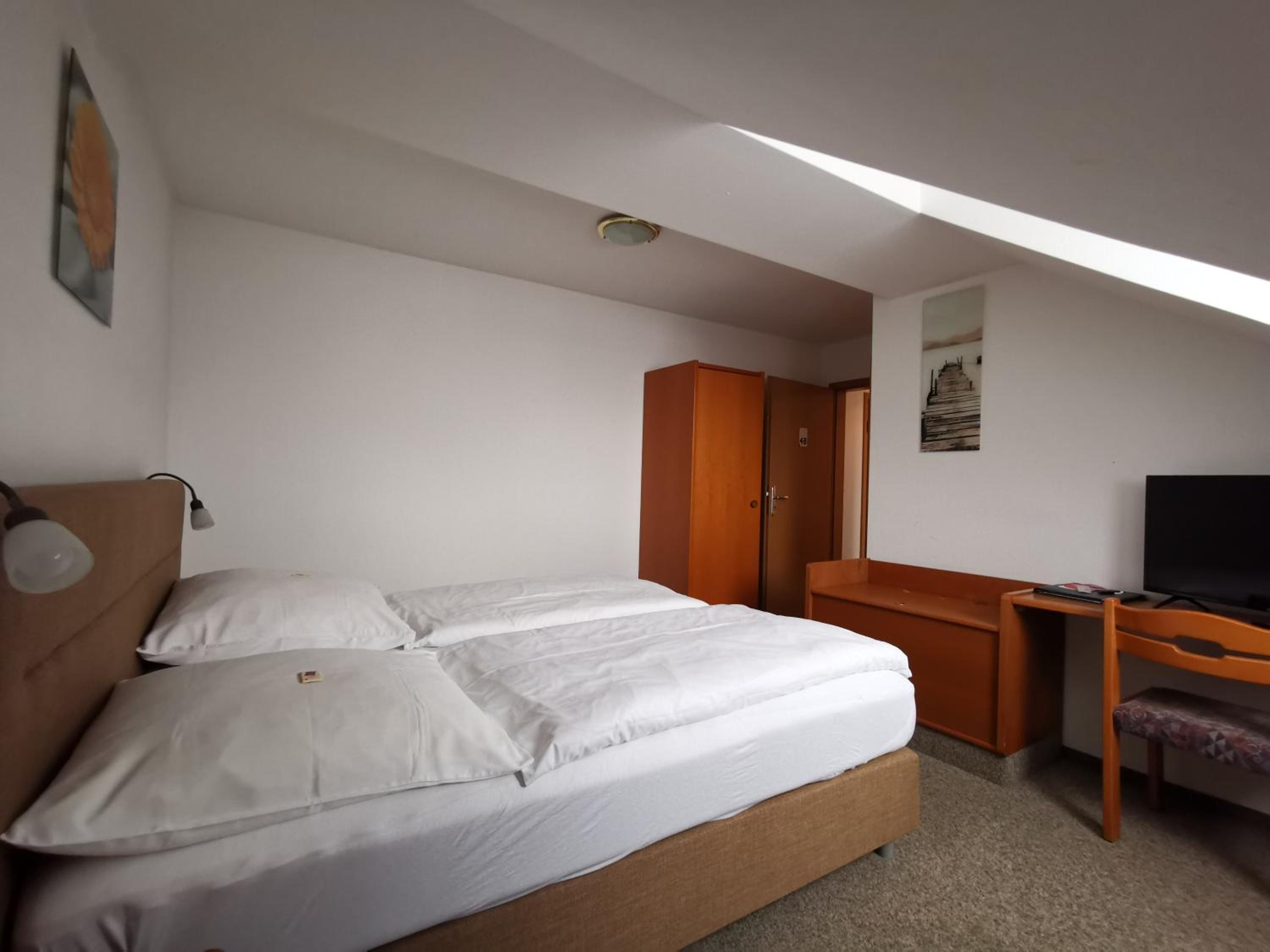 Large Double Room