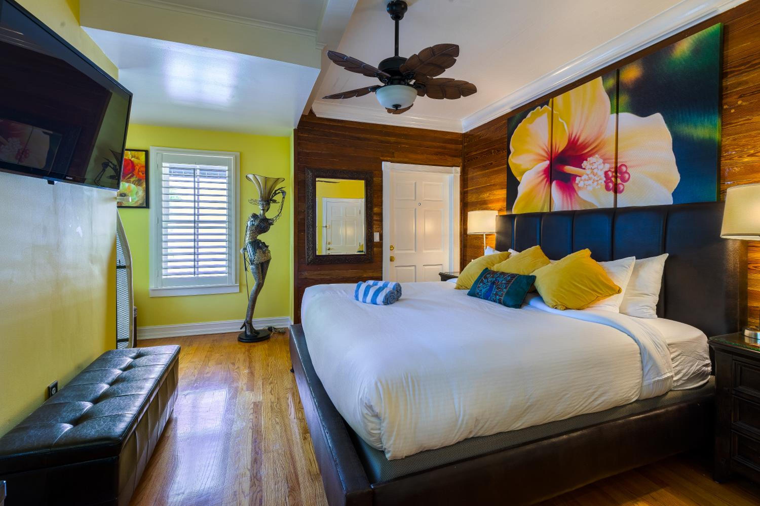 Luxury King Room photo 1