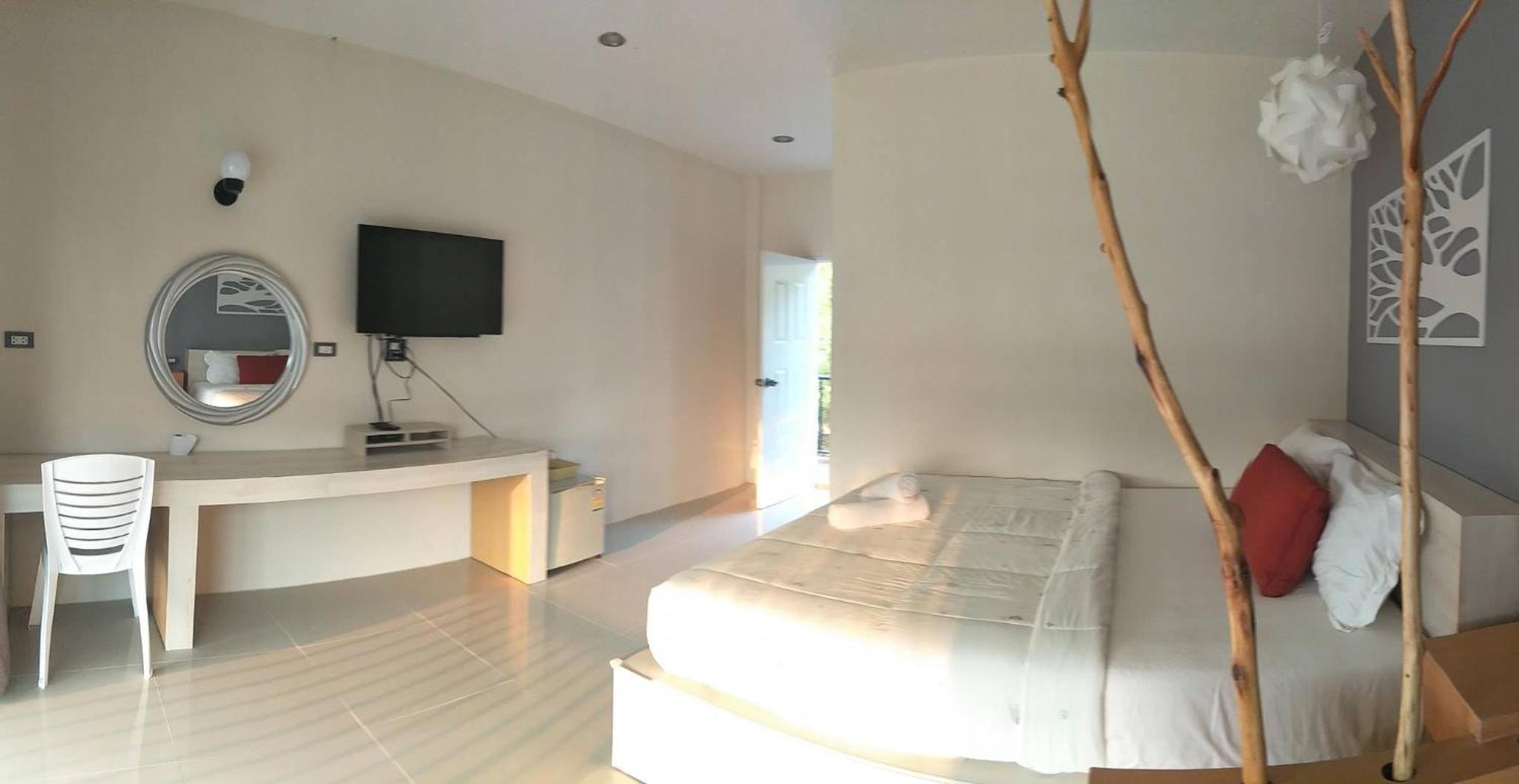 King Room with Garden View photo 2