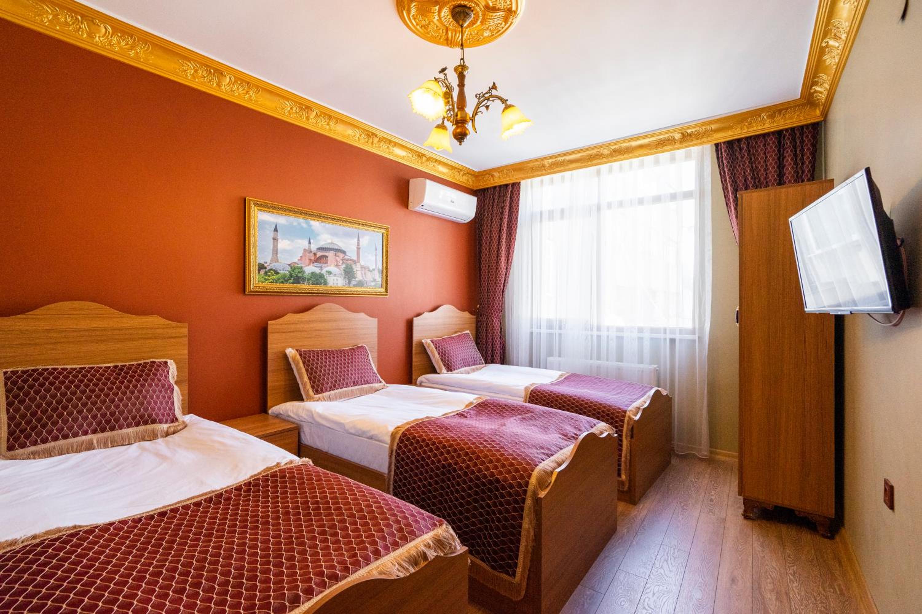 Apartment photo 1
