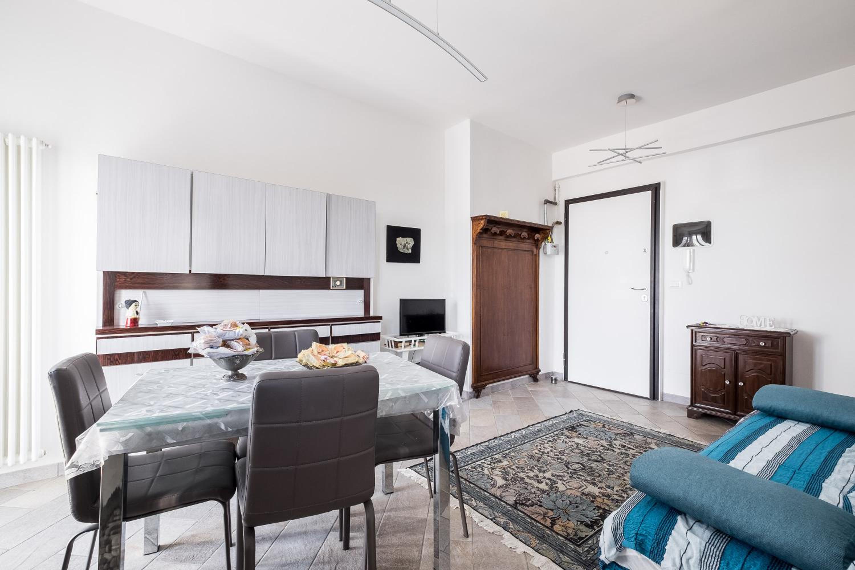 Apartment - Photo 22