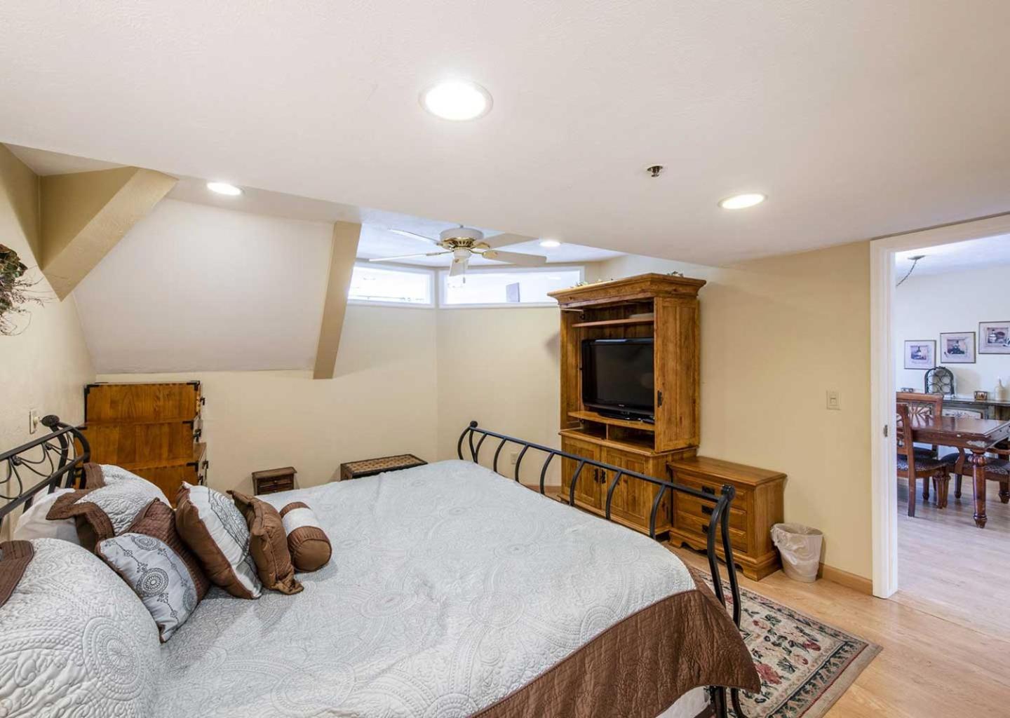 4 Bedroom Condominium  #254 - Photo 13