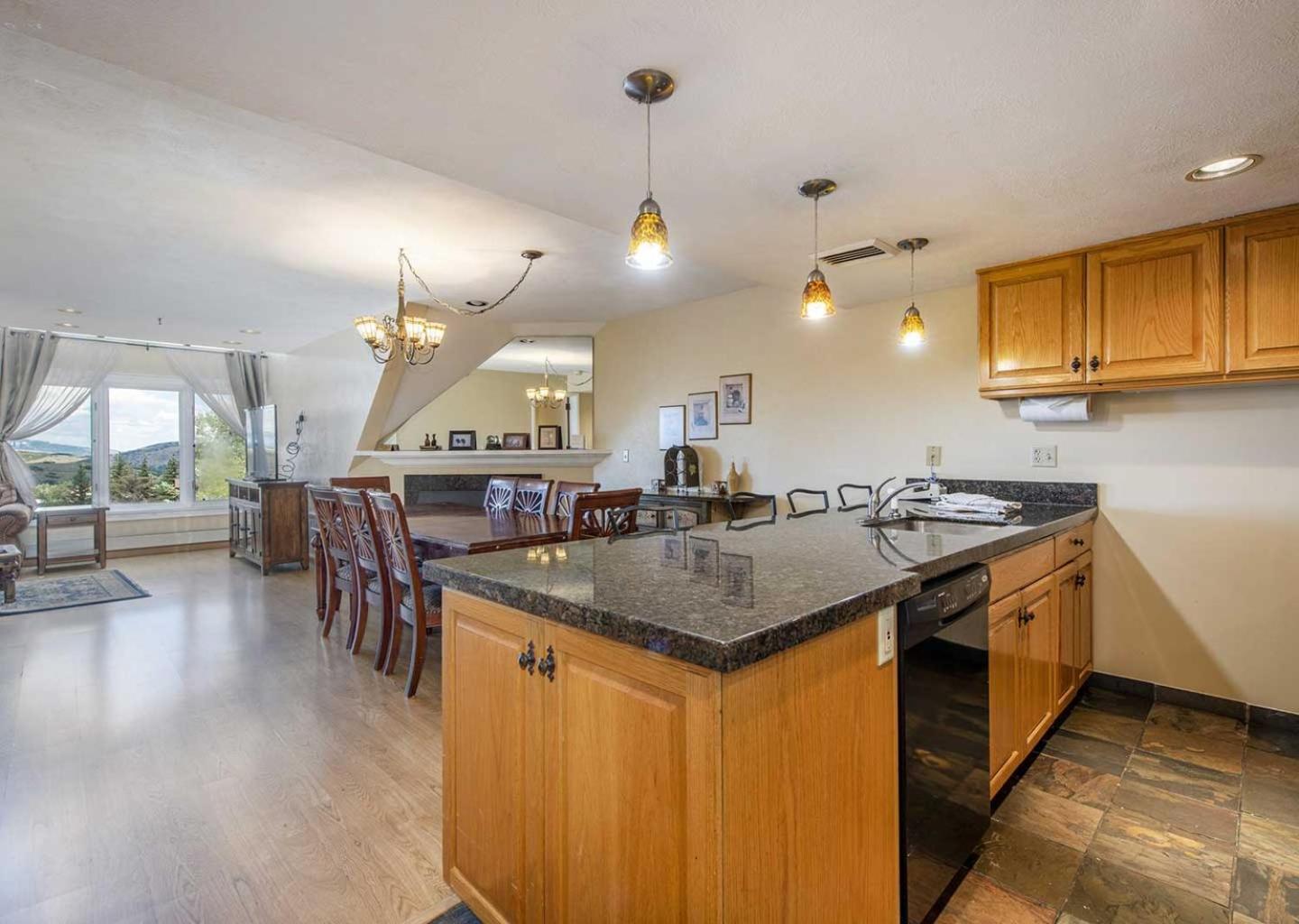 4 Bedroom Condominium  #254 - Photo 6