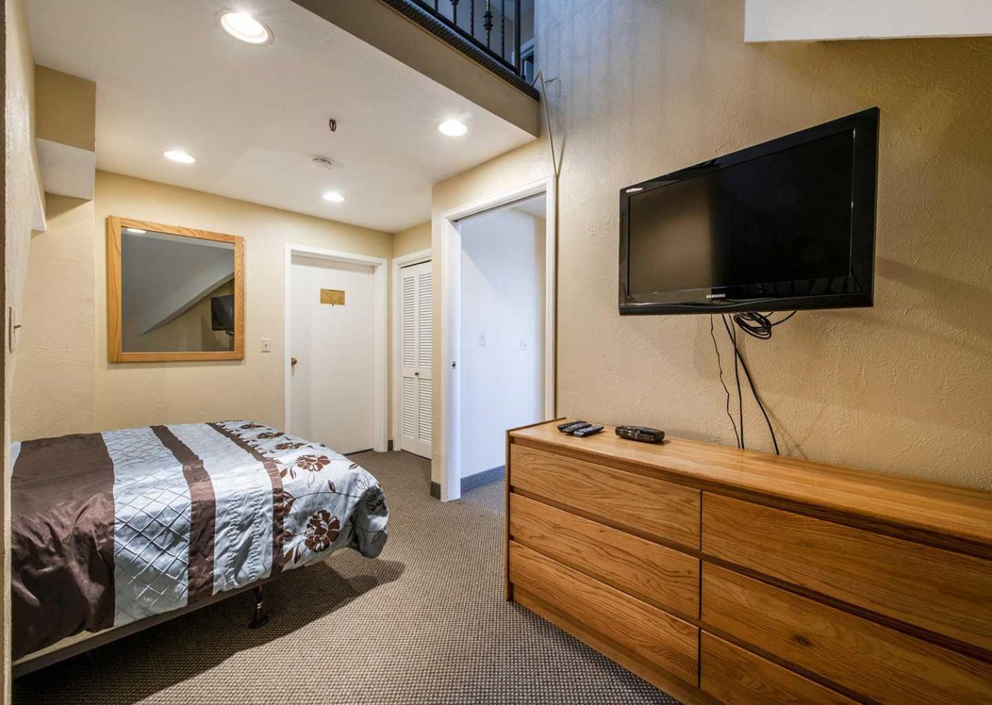 4 Bedroom Condominium  #254 - Photo 18