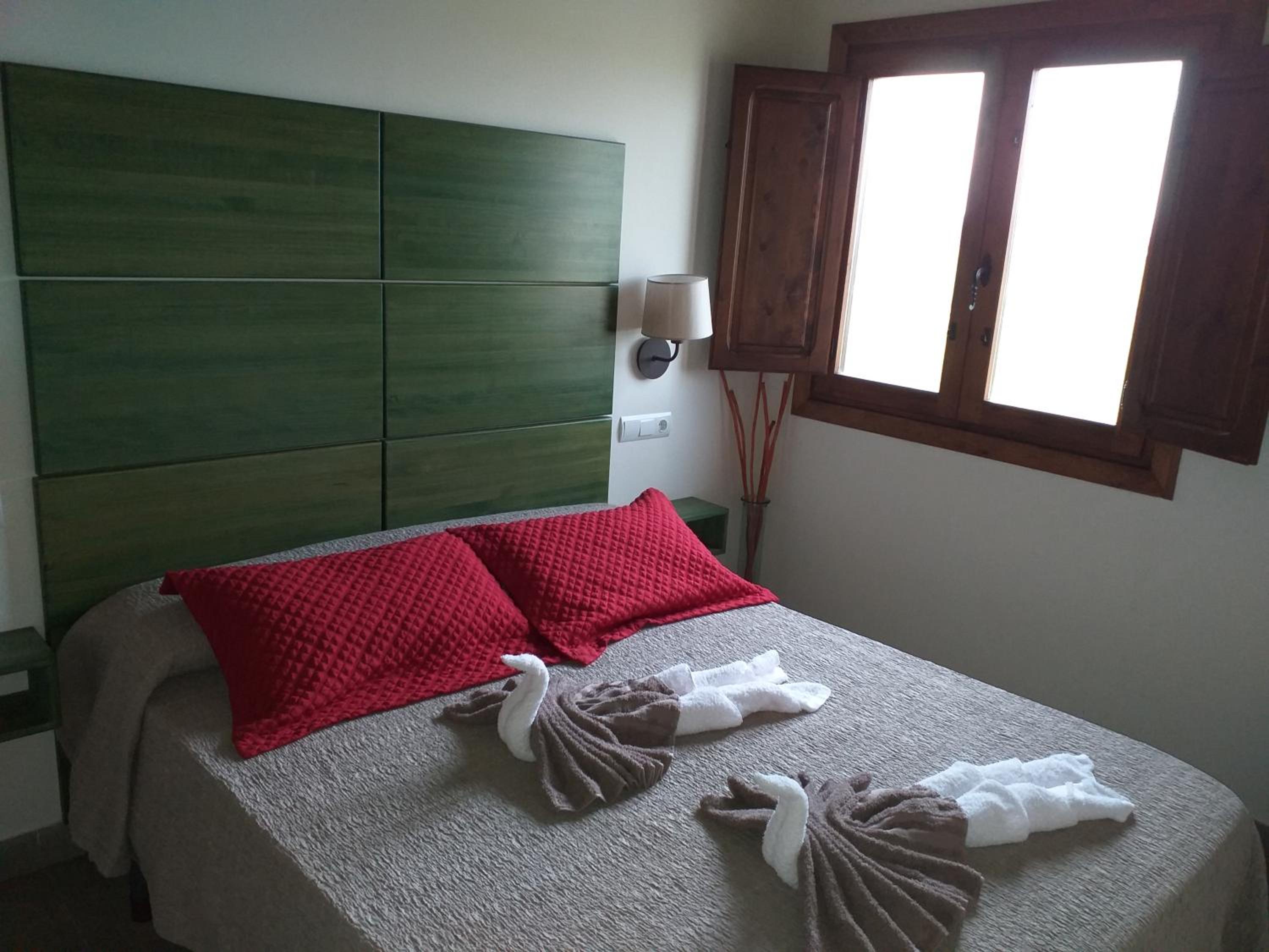Four-Bedroom House - Photo 4