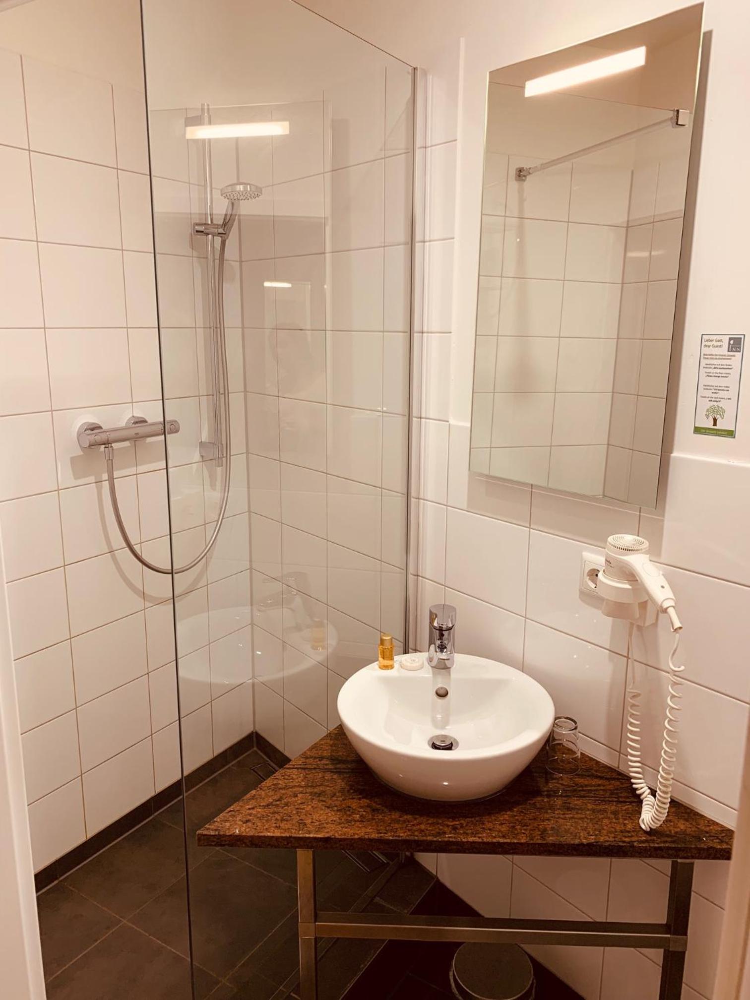 Double Room with Extra Bed photo 3