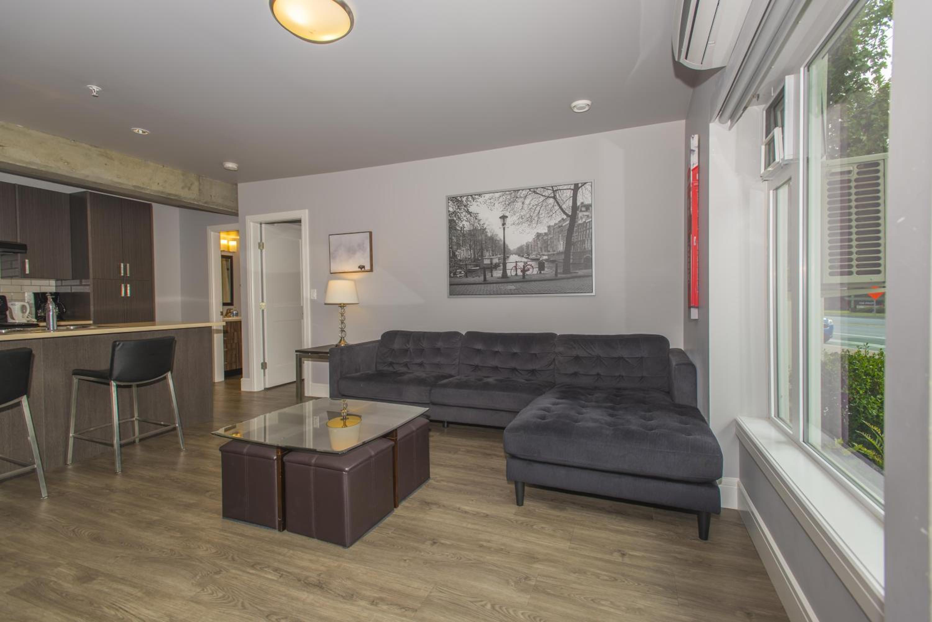 Two-Bedroom Suite photo 2