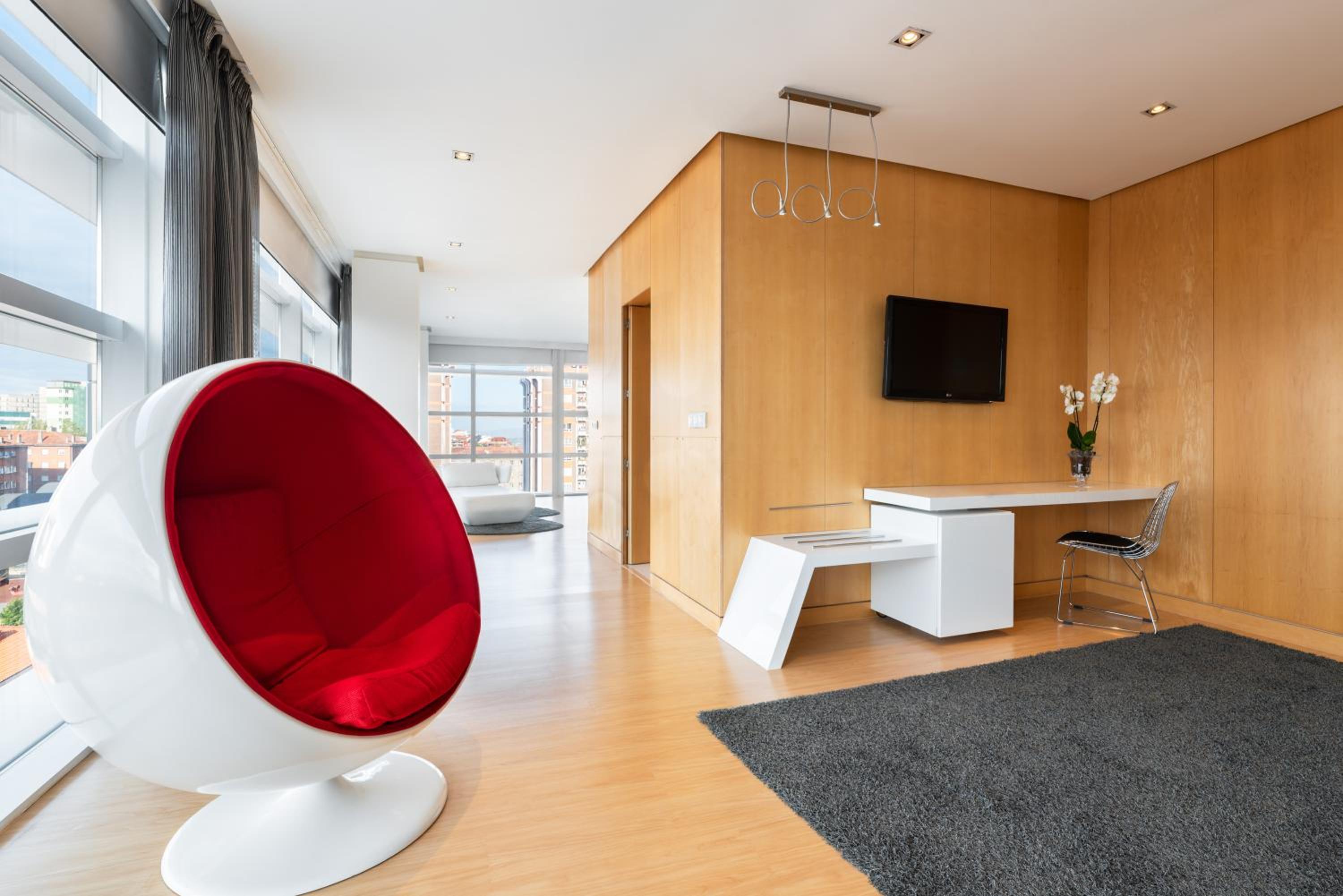 Deluxe Suite - Photo 3