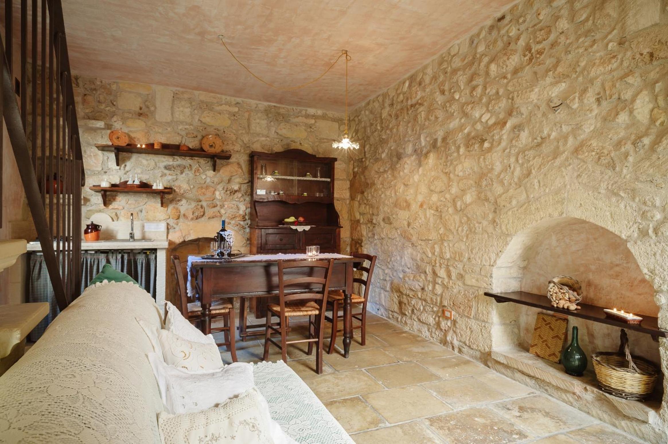 Junior Suite (4 Adults) - Photo 19