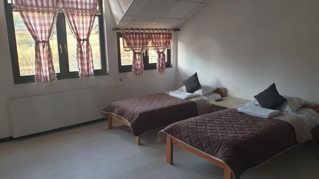 Quadruple Room with Private Bathroom photo 2
